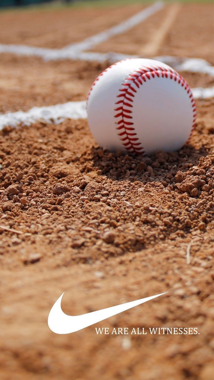 Palla da baseball su terra rossa, 750x1334 Full HD Verticale, Smartphone