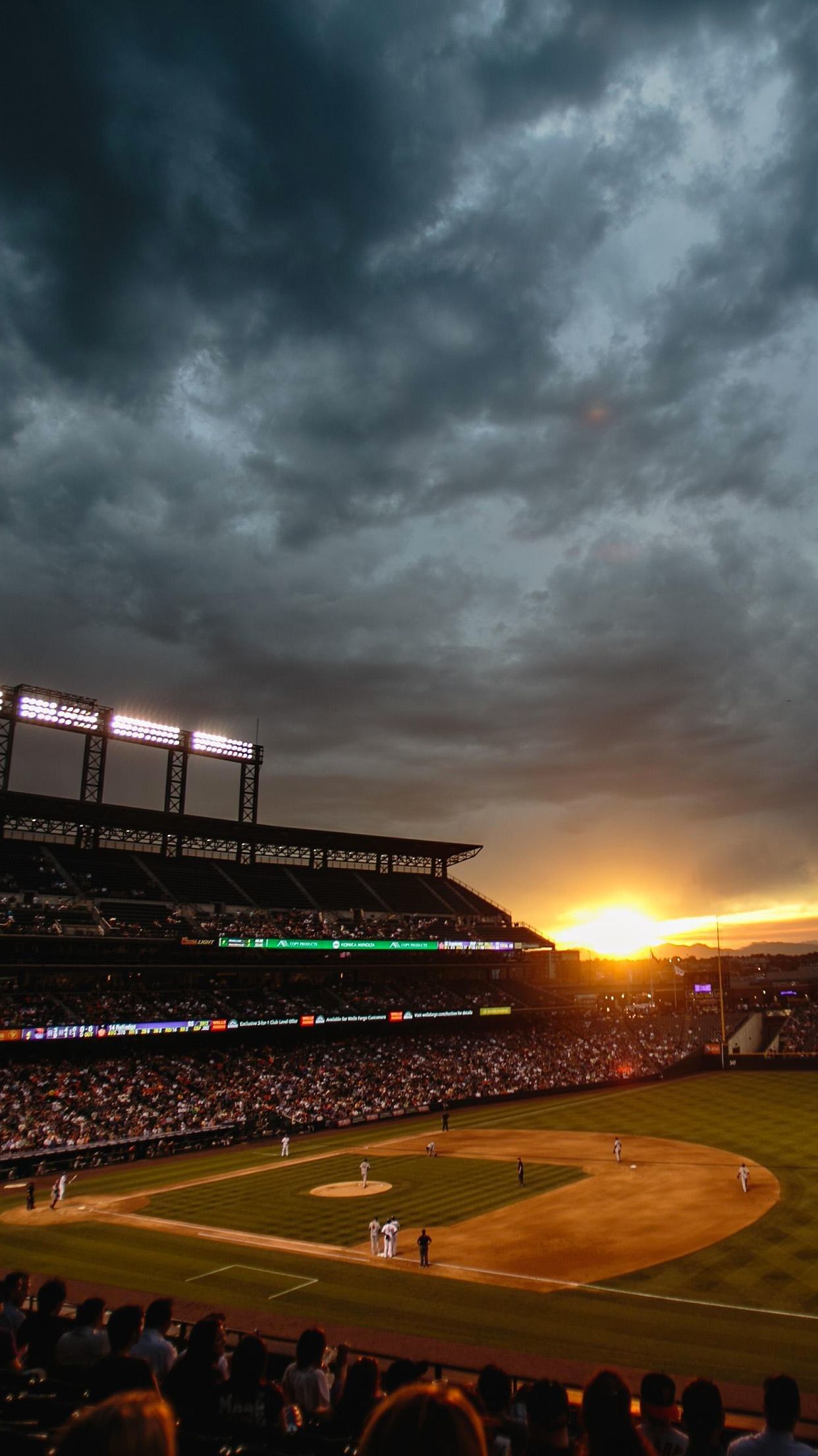 Stadio baseball al tramonto, 1242x2208 Verticale, Telefono