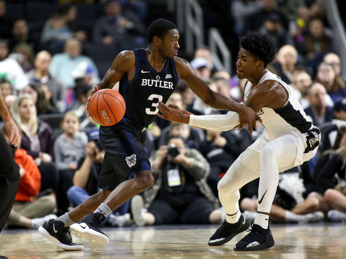Partita basket Butler Providence, 1400x1050 720p, Lenovo Legion
