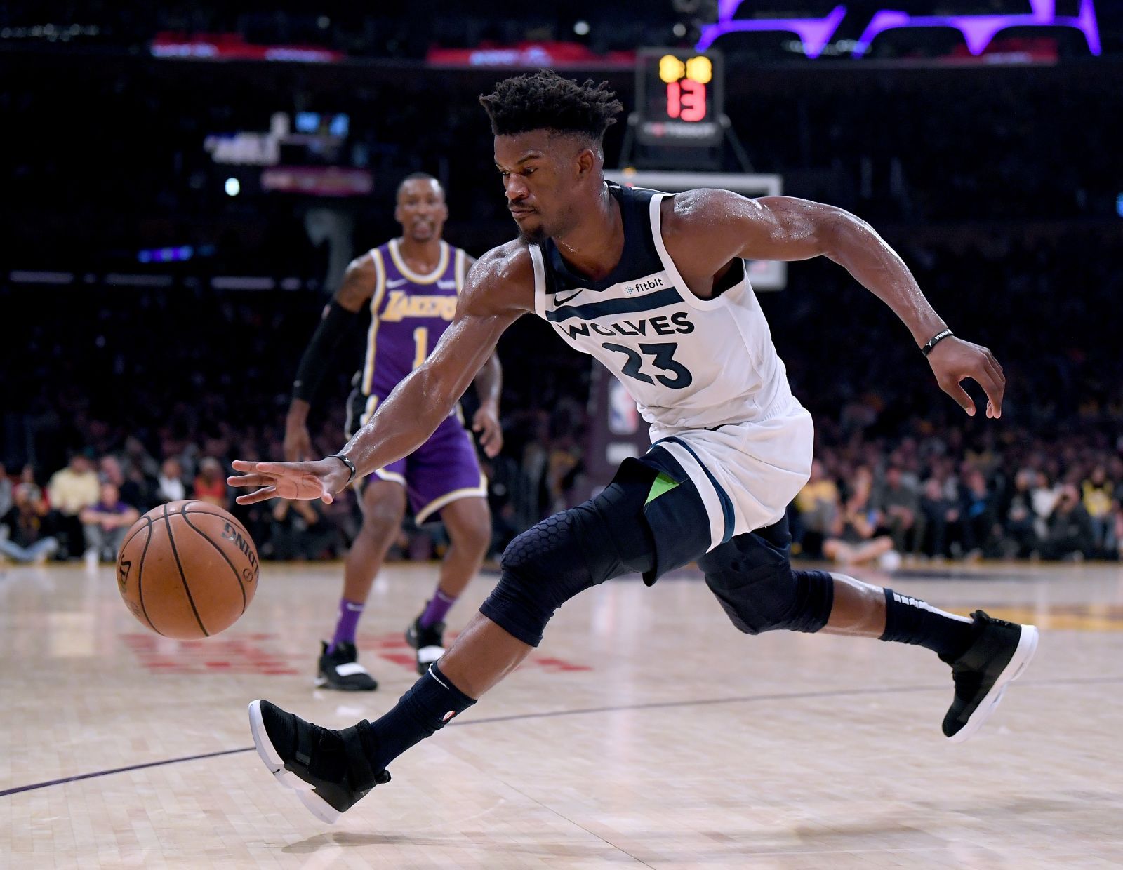 Jimmy Butler Timberwolves basket, 1600x1240 900p, Desktop