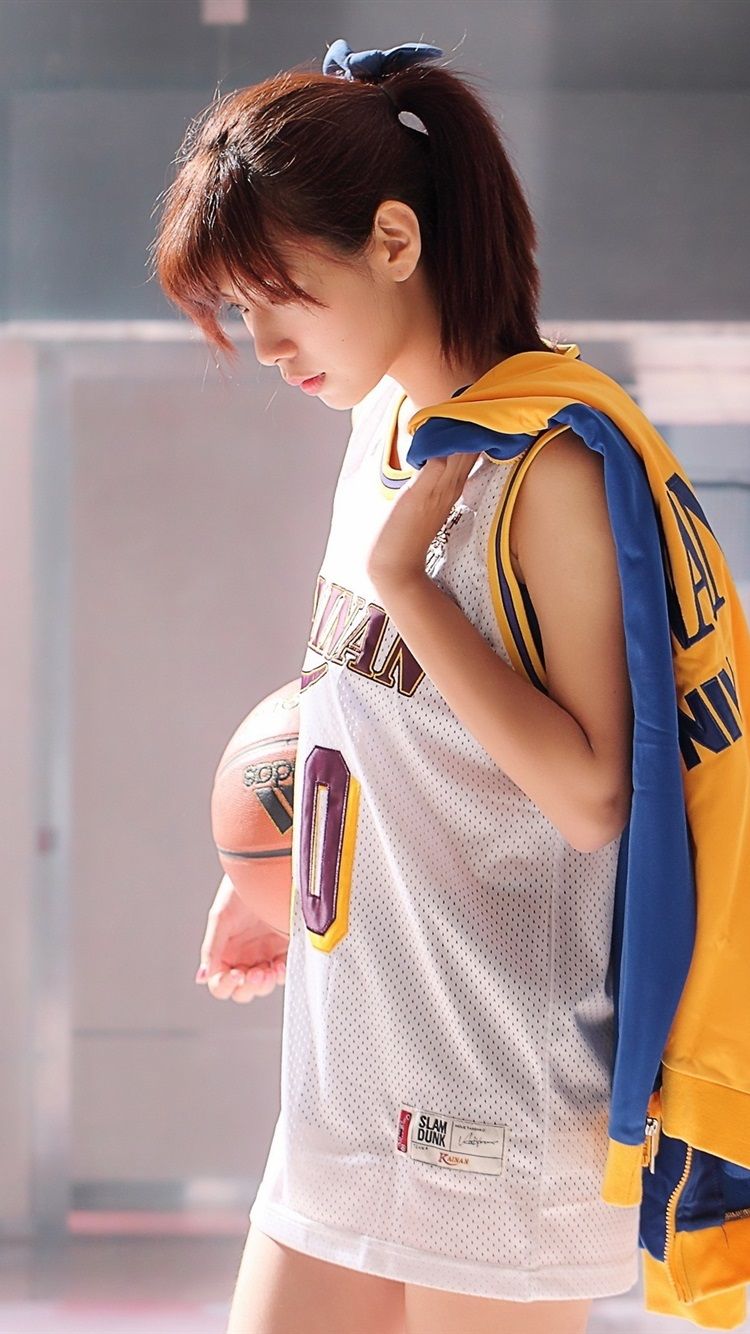 Ragazza con divisa basket, 750x1334 Full HD Verticale, Smartphone