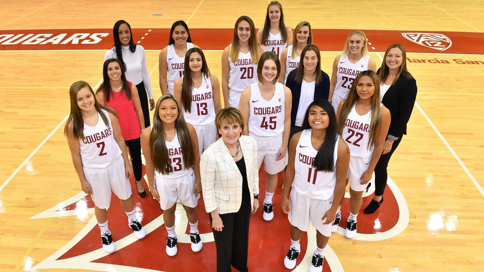 Squadra basket femminile con trofeo, 1024x768 HD, Desktop