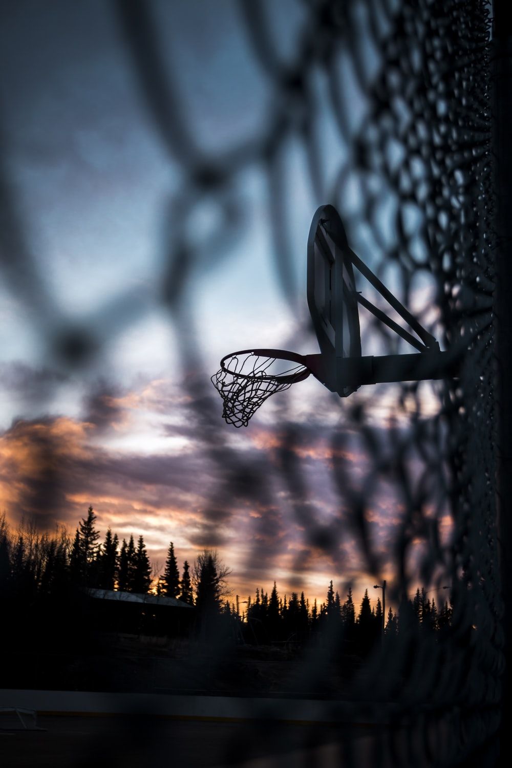 Canestro basket al tramonto, 1000x1500 Full HD Verticale, Smartphone