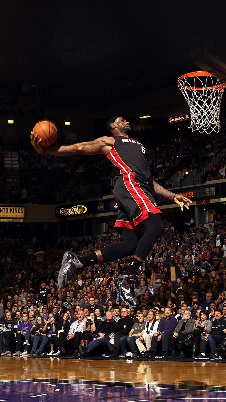 Giocatore basket schiacciata Miami, 736x1309 Full HD Verticale, iPhone