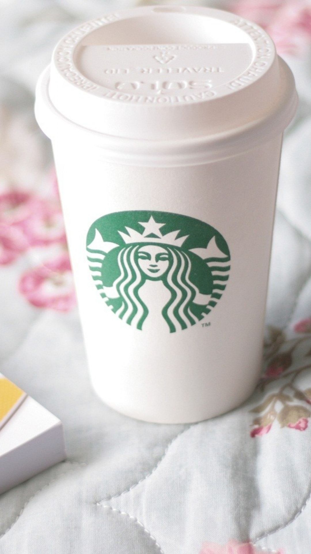 Bicchiere Starbucks bianco letto, 1080x1920 Verticale, Mobile