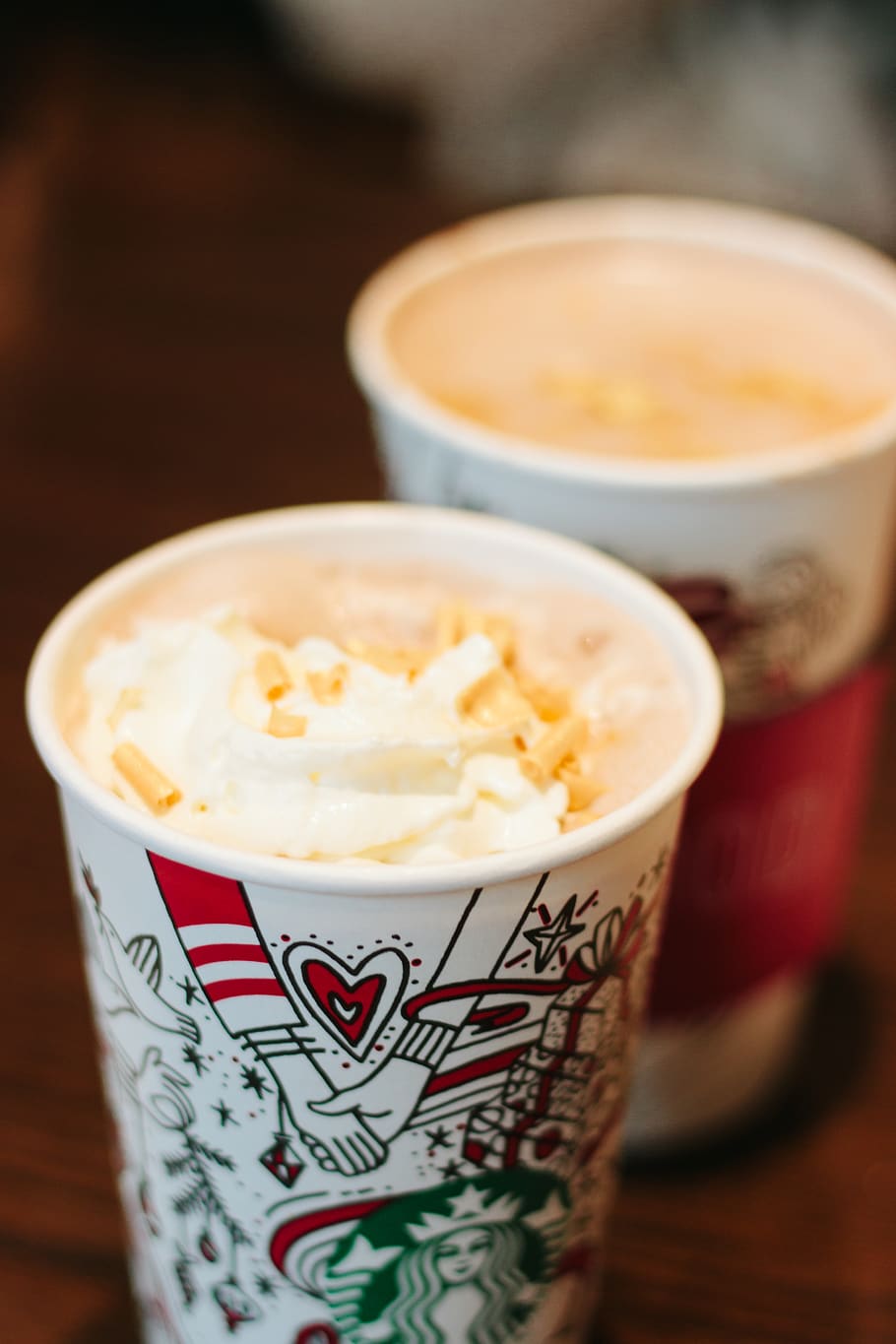 Bicchieri Starbucks con panna, 910x1365 Full HD Verticale, Smartphone