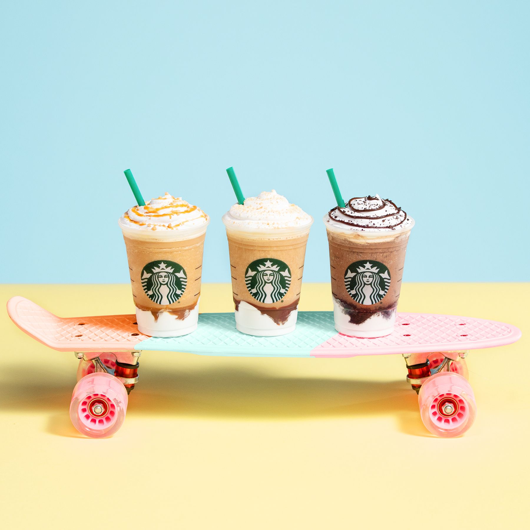 Bevande Starbucks su skateboard, 1800x1799 900p, Laptop