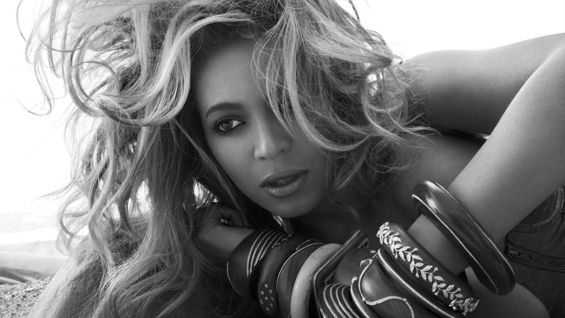 Beyoncé bianco e nero spiaggia, 1920x1080 1080p, Desktop