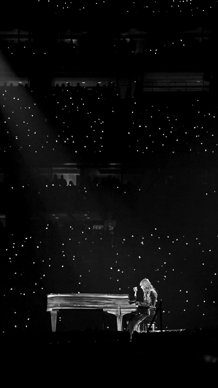 Cantante al pianoforte concerto, 719x1280 Full HD Verticale, iPhone
