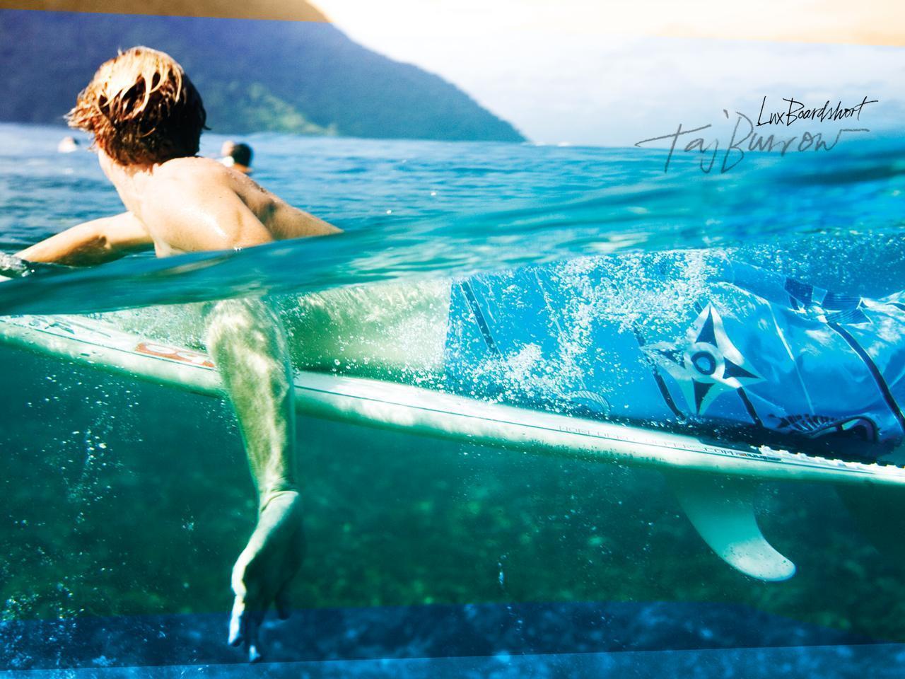 Surfista su tavola in acqua, 1280x960 HD, Desktop