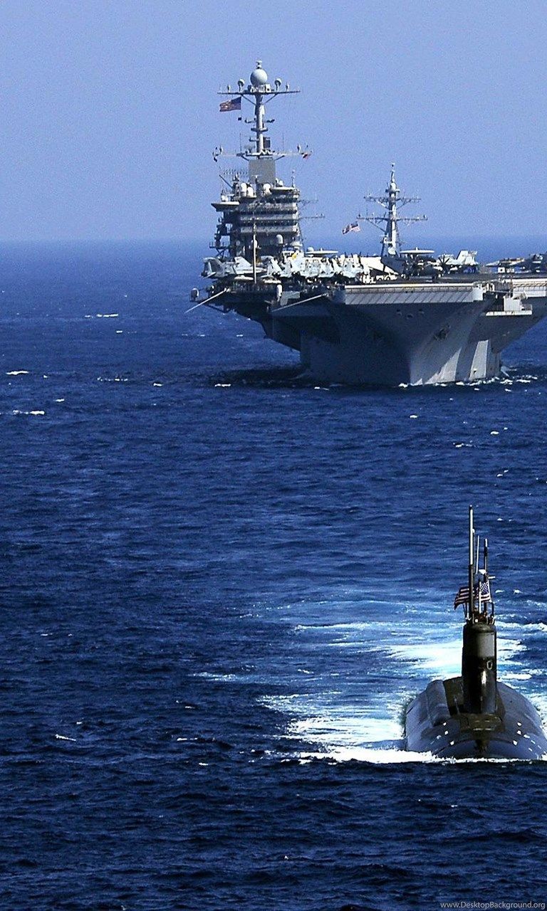 Portaerei e sottomarino navy, 768x1280 Full HD Verticale, iPhone
