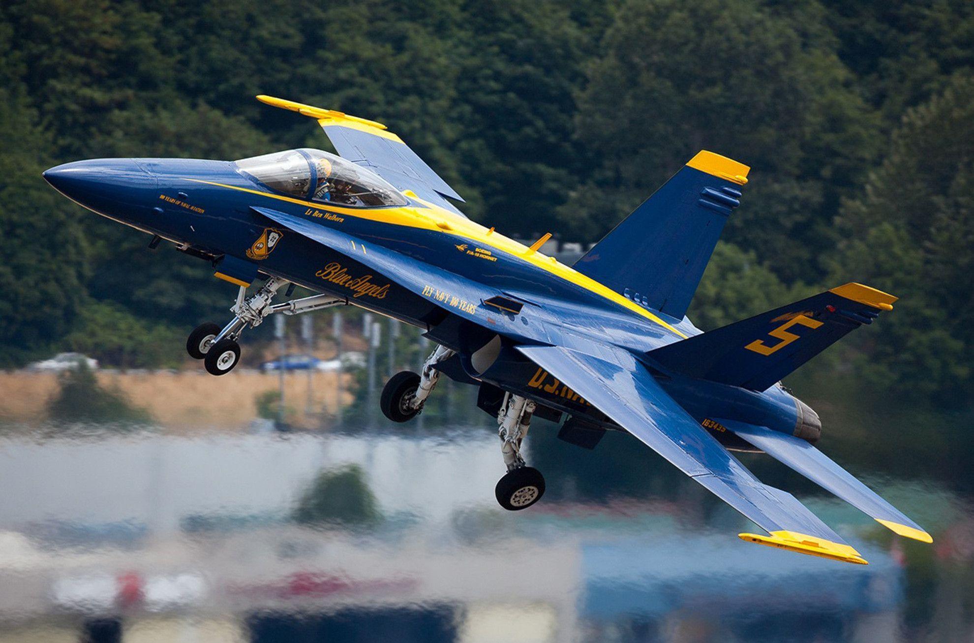 Jet Blue Angels in decollo, 1980x1306 WUXGA, PC