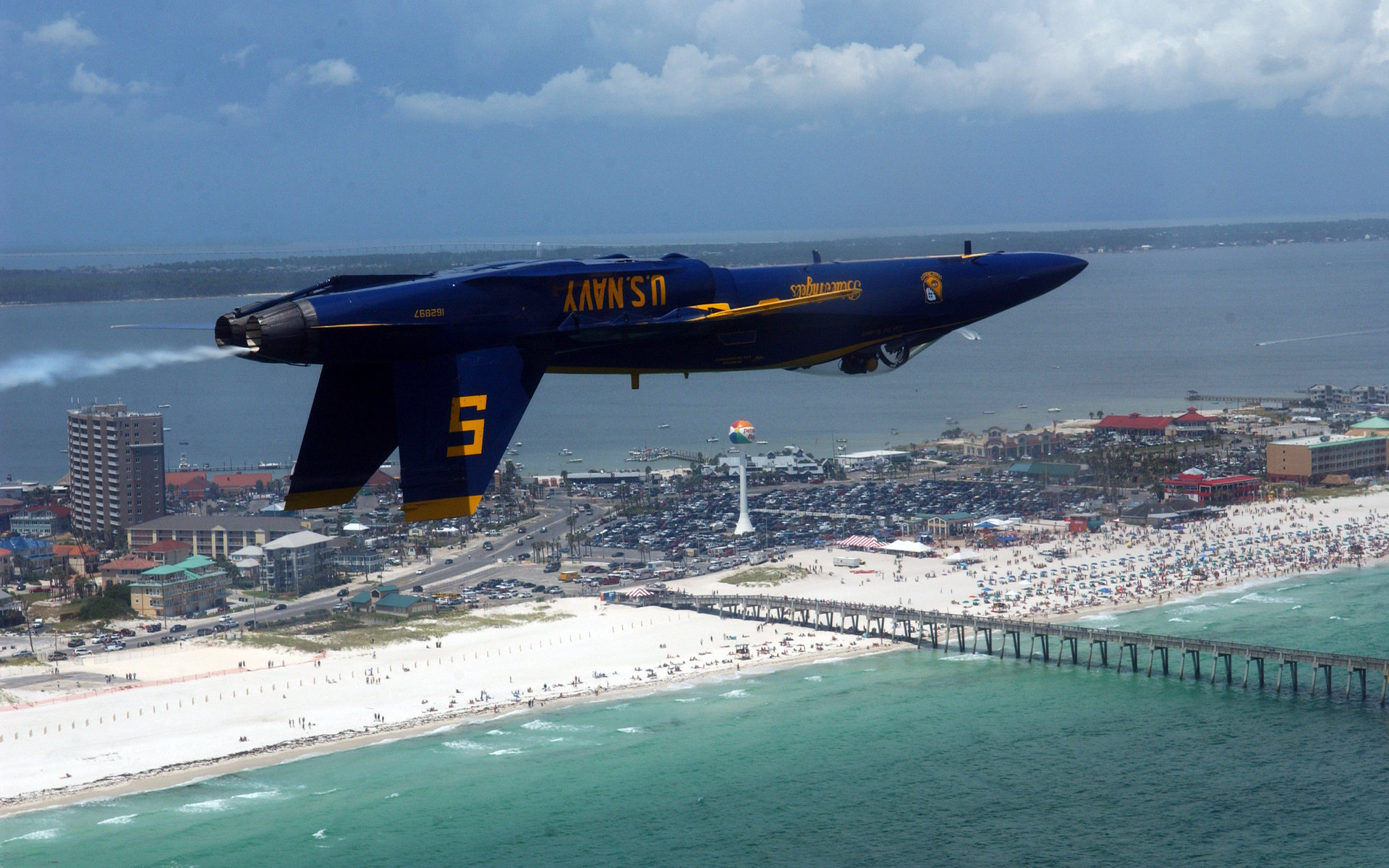 Jet Blue Angels sopra spiaggia, 1920x1200 Full HD+ WUXGA, iMac