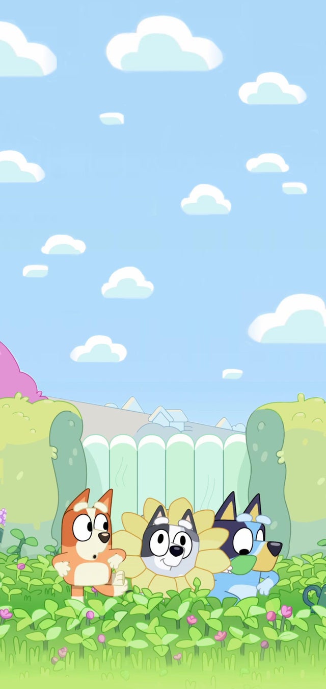 Personaggi Bluey nel giardino, 640x1349 Full HD Verticale, Smartphone