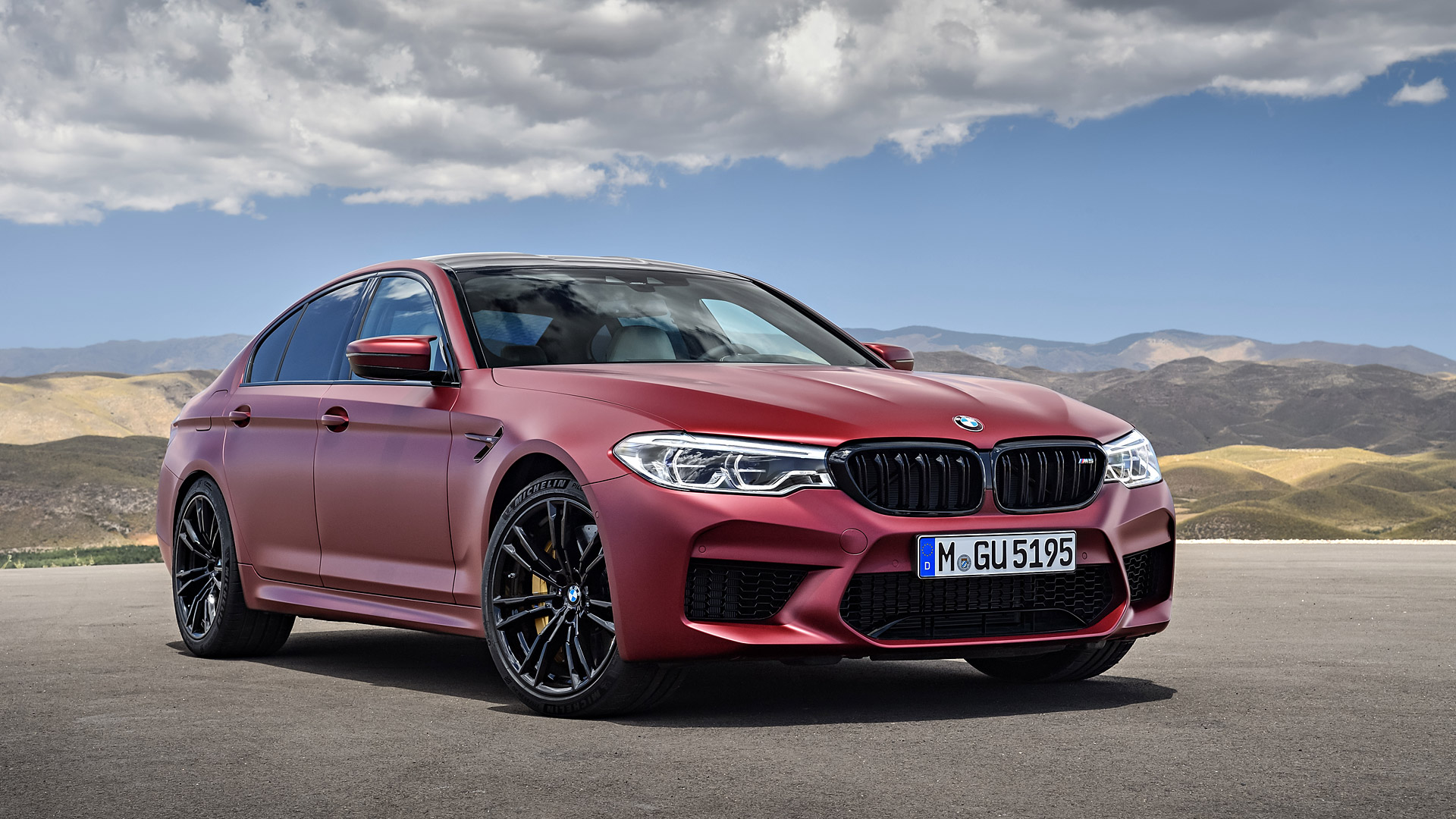 BMW M5 rossa berlina, 1920x1080 Full HD 1080p, PC Desktop