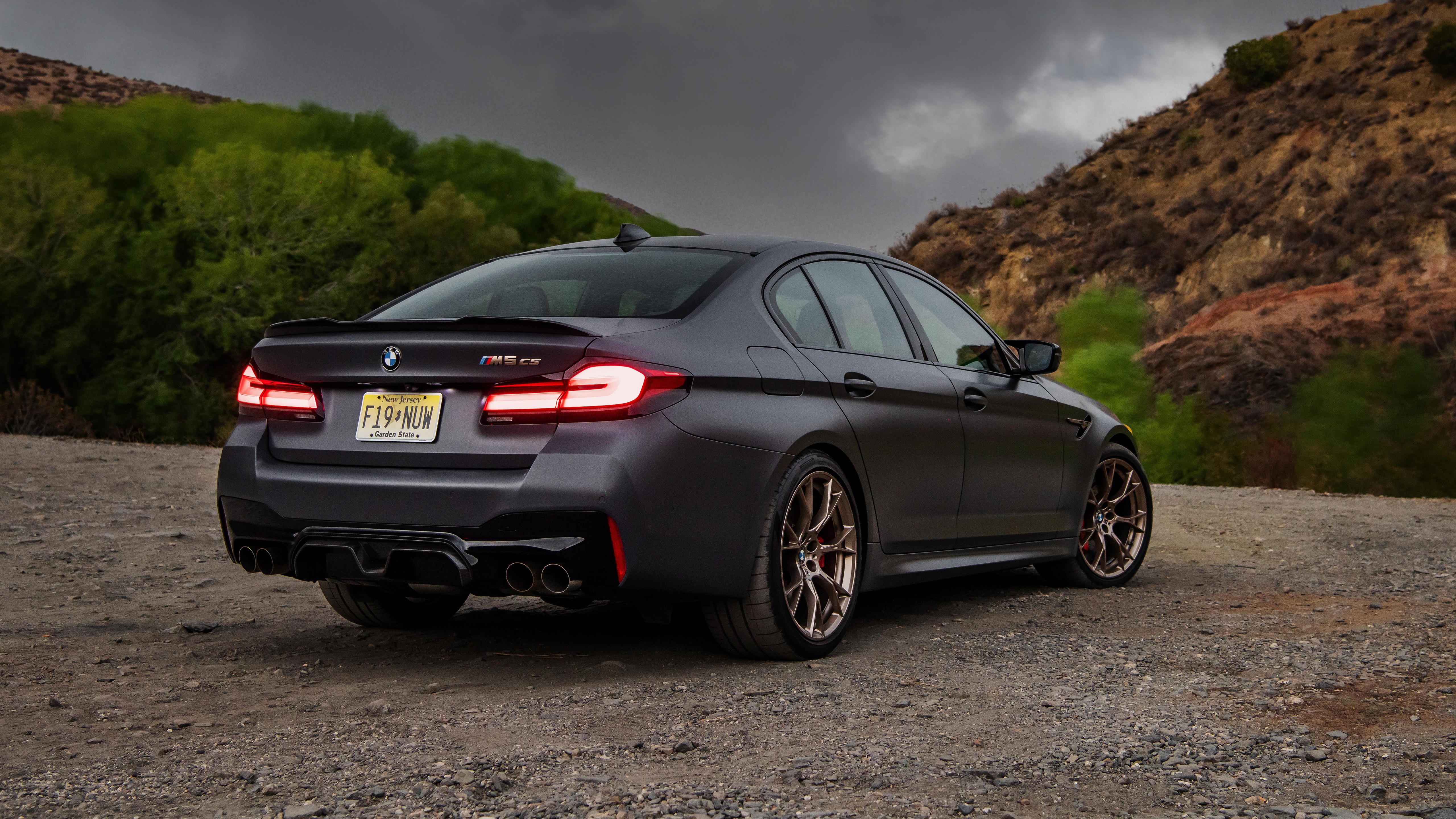 BMW M5 nera, retro, 5120x2880 UHD, Monitor 4K