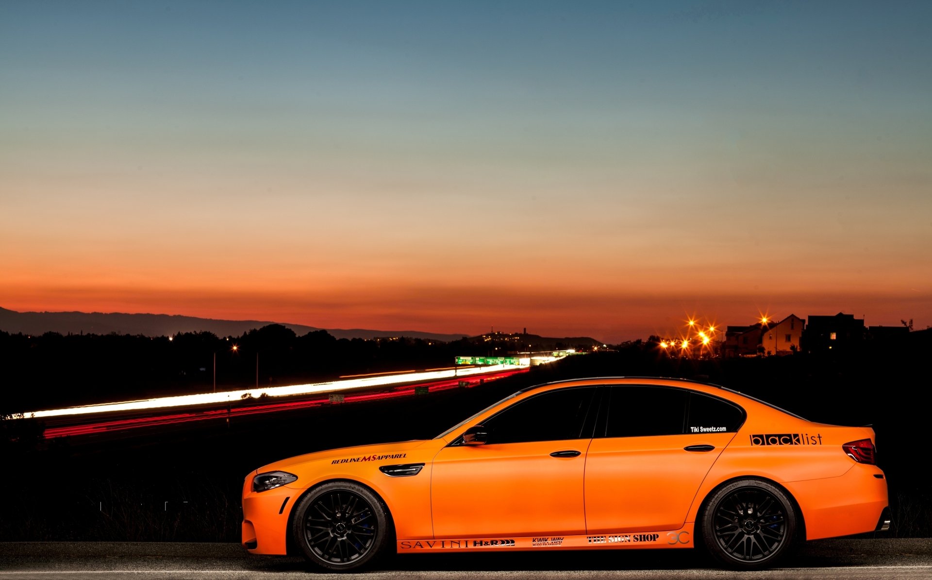 BMW M5 arancione al tramonto, 1920x1194 1080p, PC