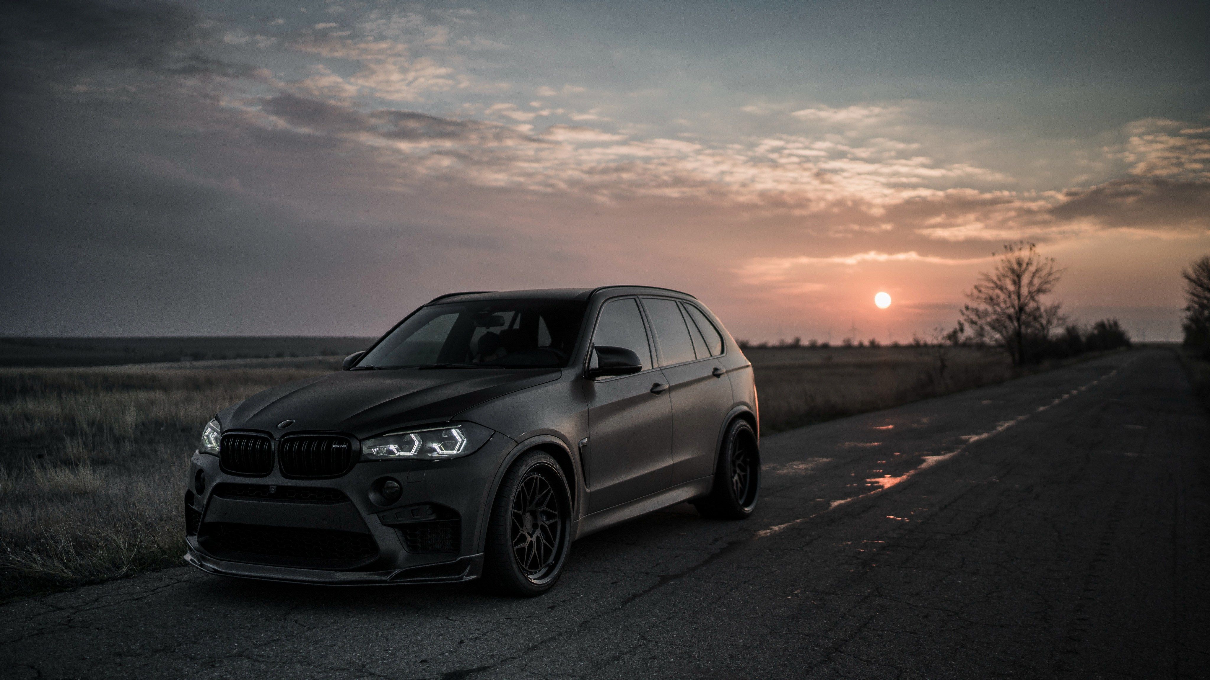BMW X5 nero al tramonto, 4096x2304 4K Ultra HD, Laptop