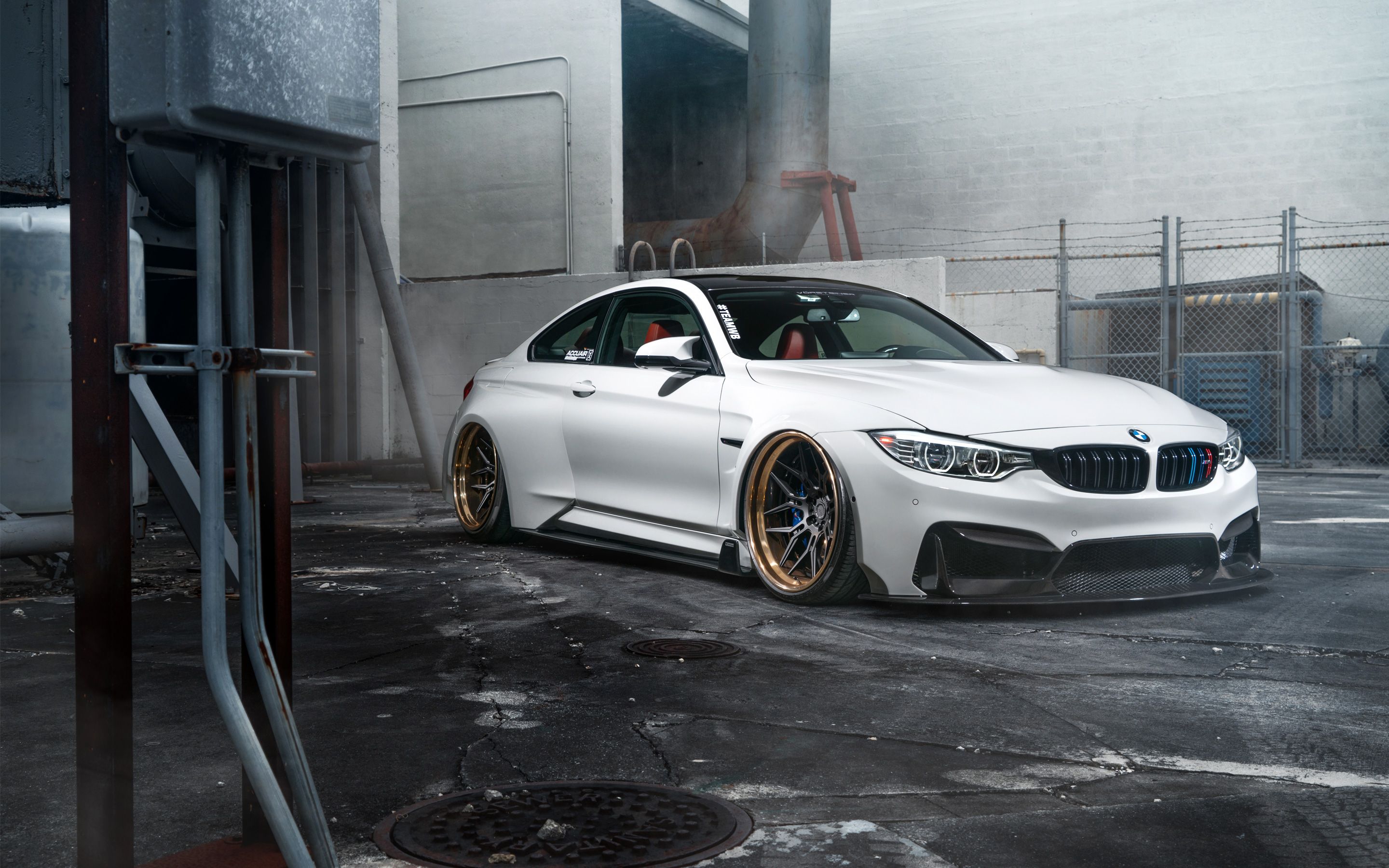 BMW M4 bianca coupé, 2880x1800 WQXGA, Lenovo Legion