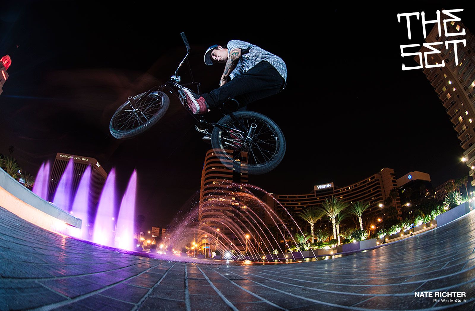 BMX salto notturno fontane, 1600x1050 HD Ready, Desktop