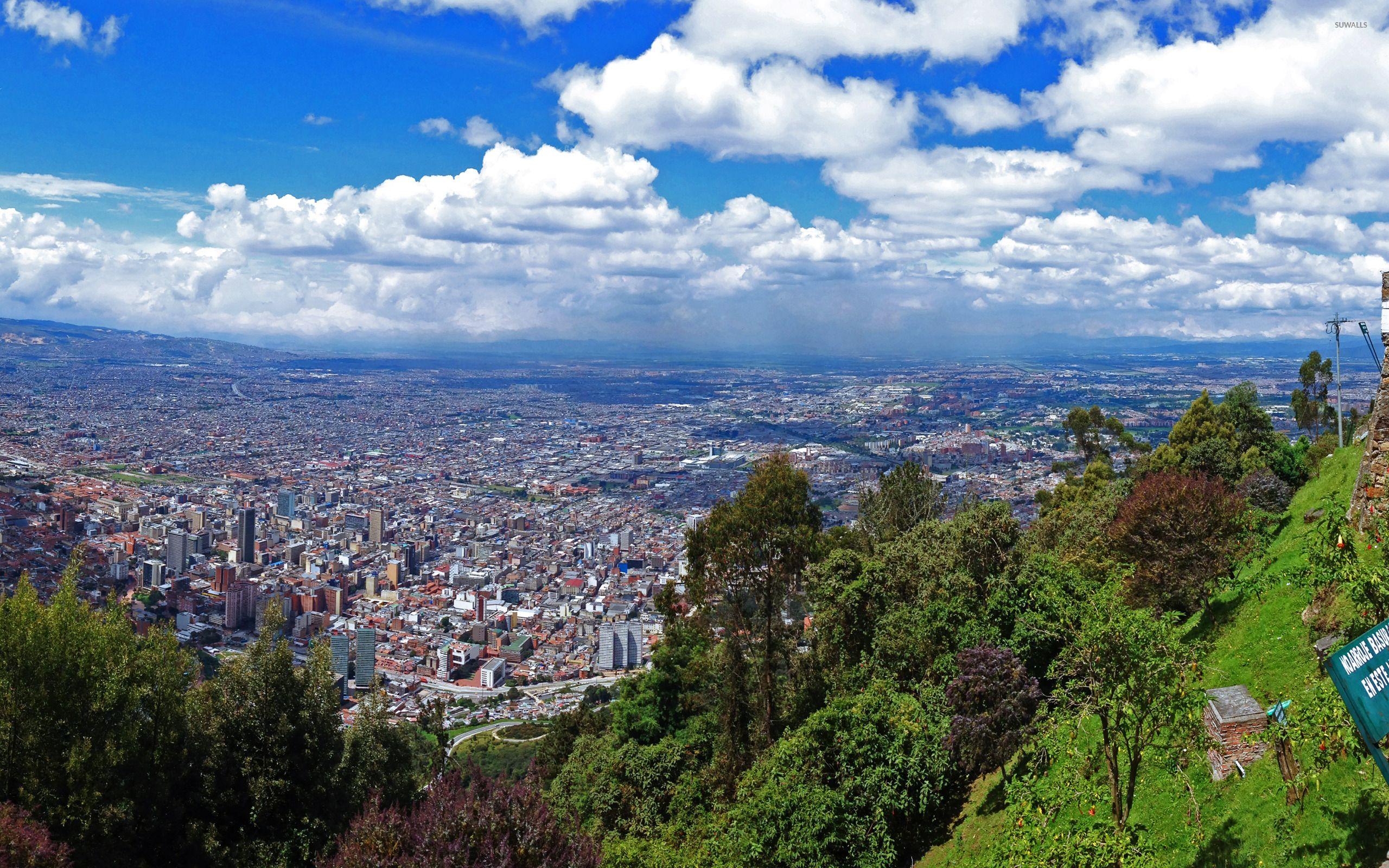 Panorama città Bogotà dall'alto, 3888x2588 Ultra HD, 4K TV