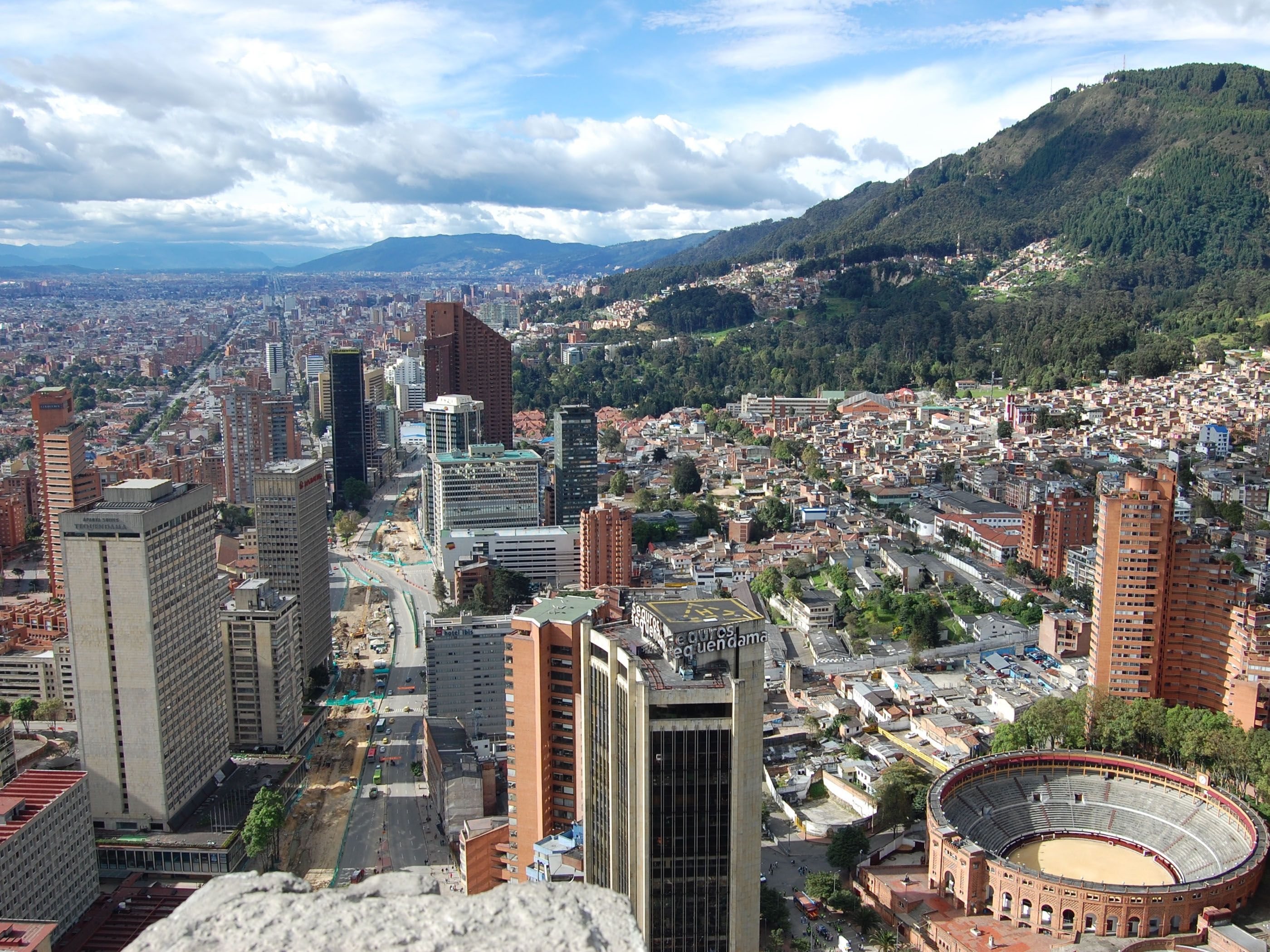 Vista aerea città Bogotà, 2800x2100 2K+, Desktop