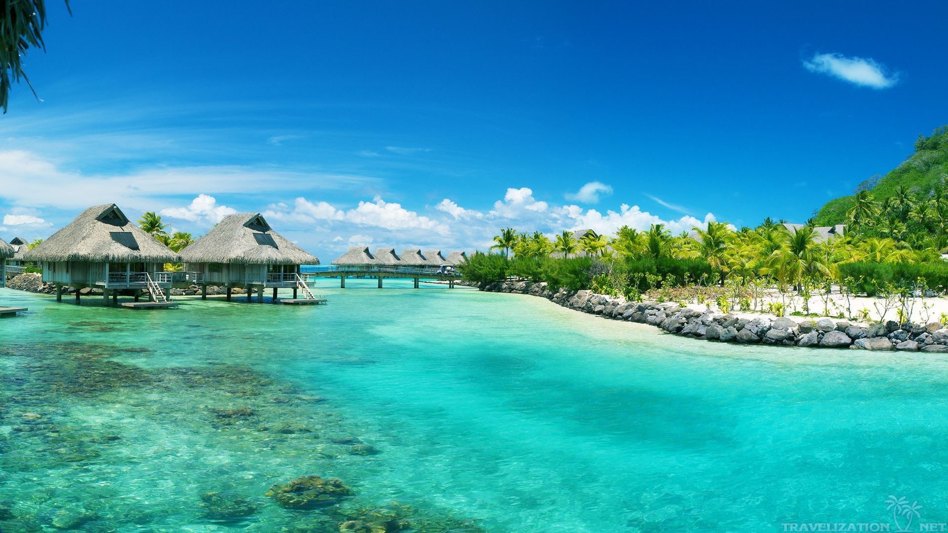 Bora Bora bungalow su acqua turchese, 1920x1080 1080p, PC Desktop