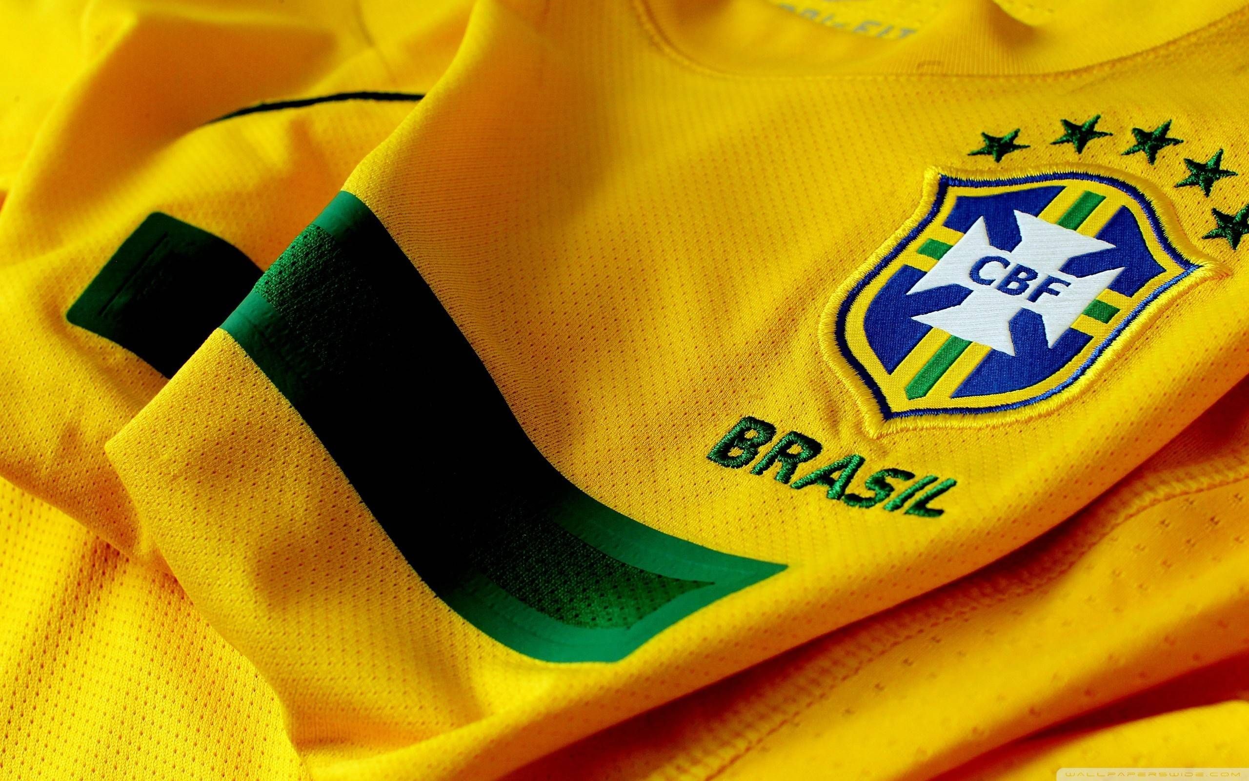 Maglia calcio Brasile gialla, 2560x1600 2K, Desktop