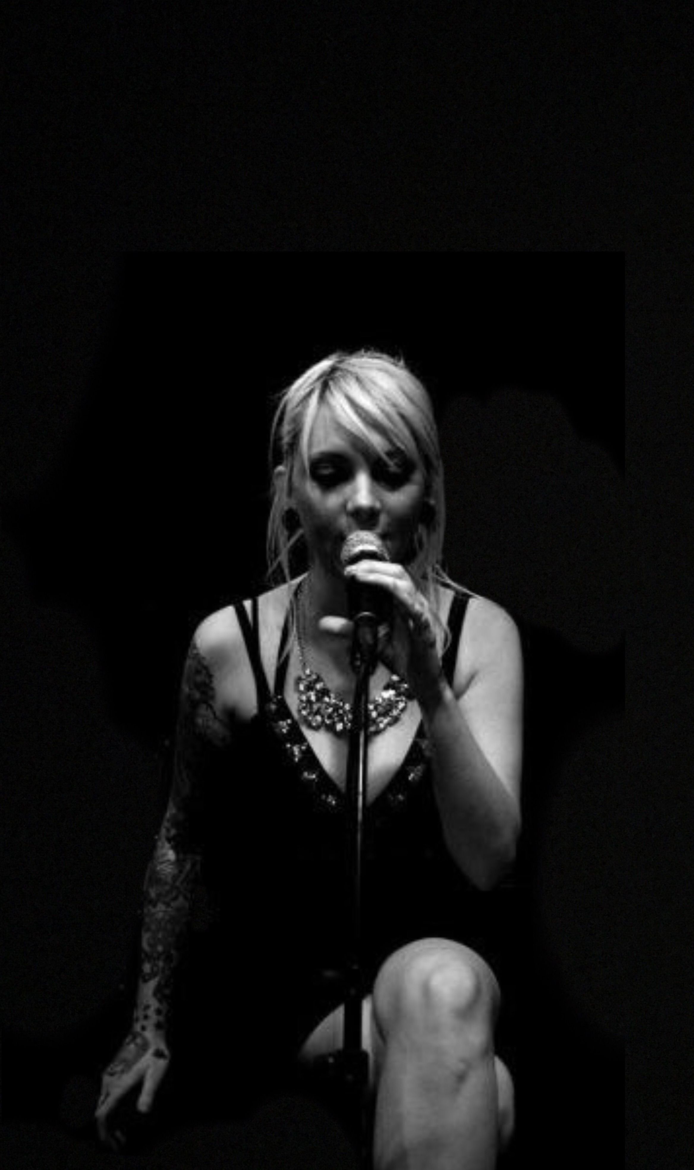 Maria Brink cantante bianco e nero, 2335x3936 Full HD Verticale, iPhone