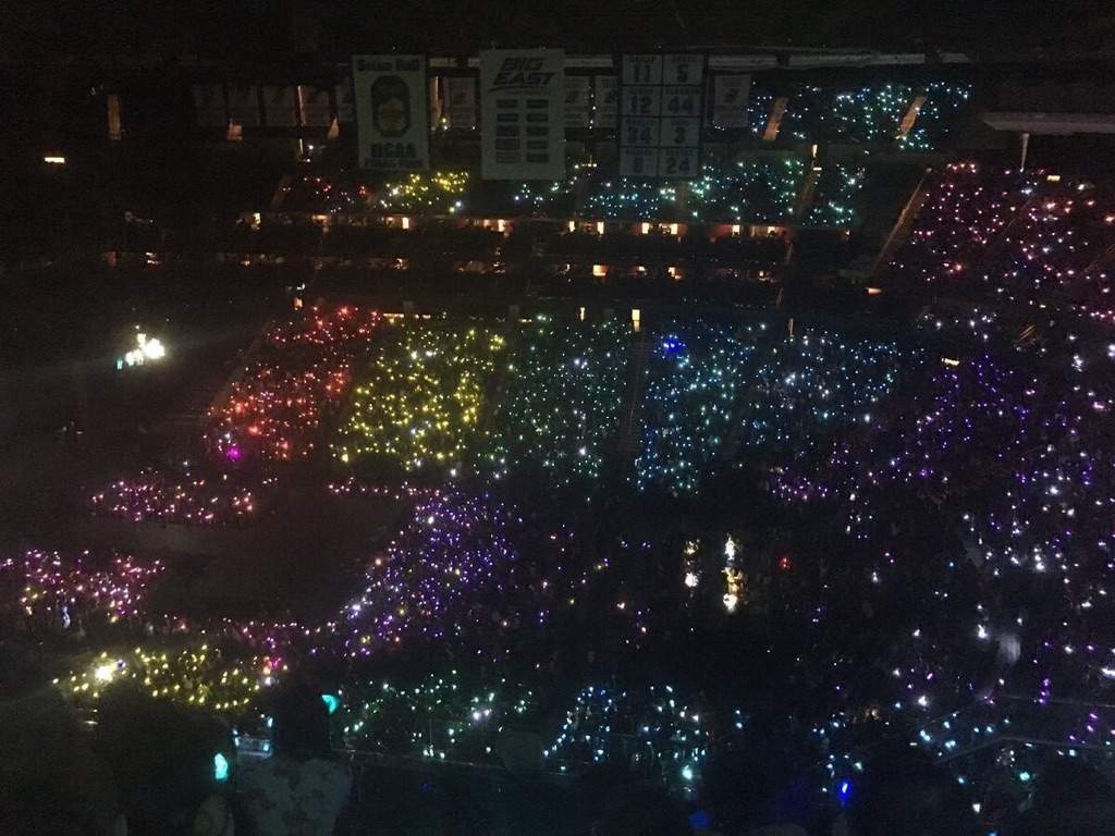 Stadio concerto luci viola BTS, 1200x675 HD, iMac