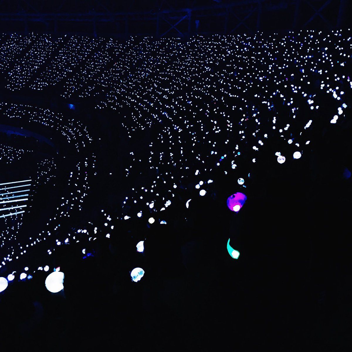 Army Bomb concerto stadio notturno, 1536x2048 Full HD Verticale, Realme