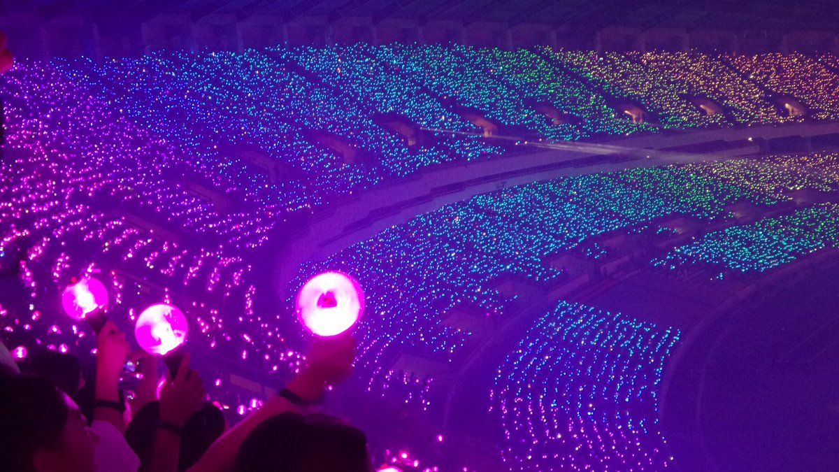 Concerto BTS Army Bomb luci, 1536x2048 Full HD Verticale, iPhone