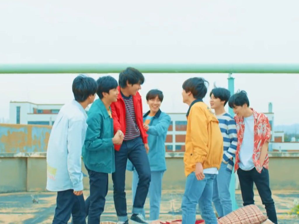 BTS Euphoria skyline notturno, 1037x1842 Full HD Verticale, Smartphone