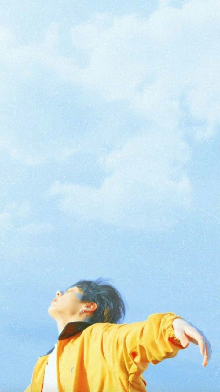 Jung Kook giacca gialla cielo, 720x1280 Full HD Verticale, Realme