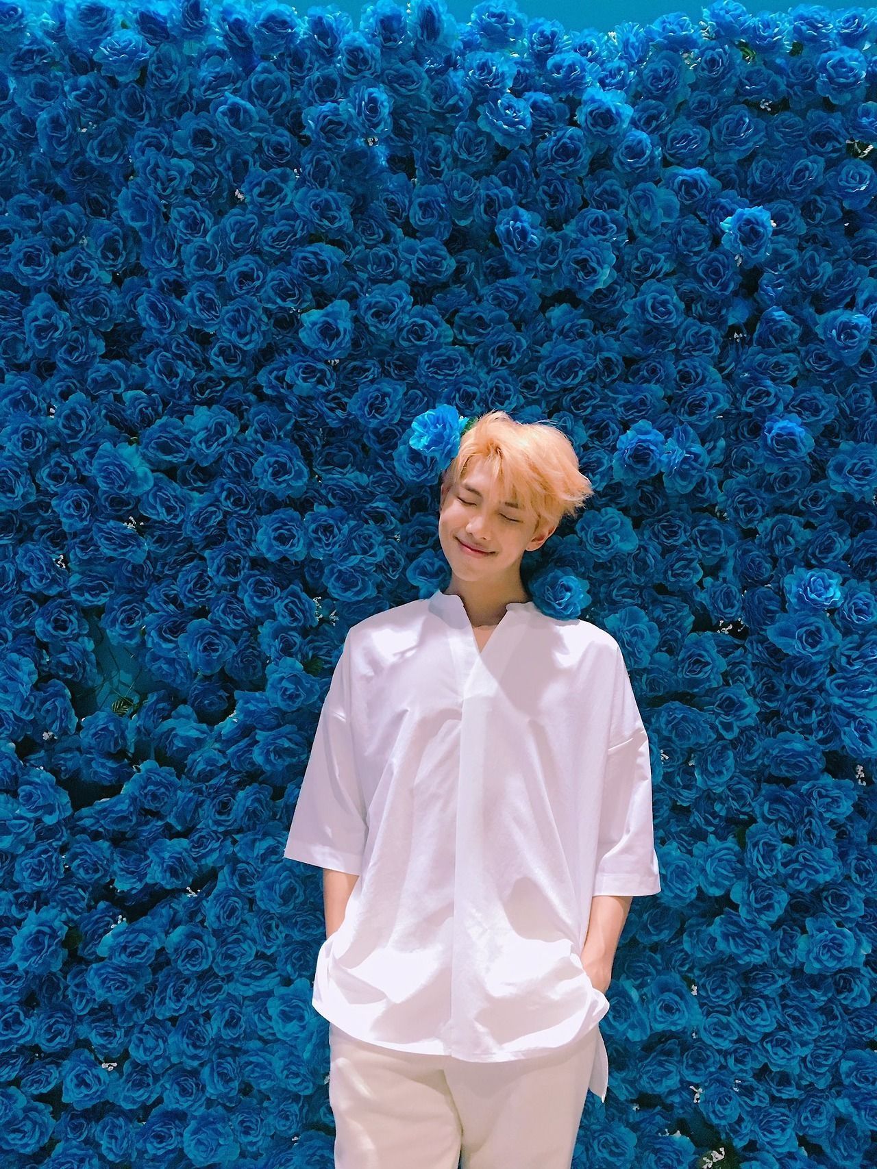 Namjoon fiori blu, 1280x1707 Full HD Verticale, Smartphone