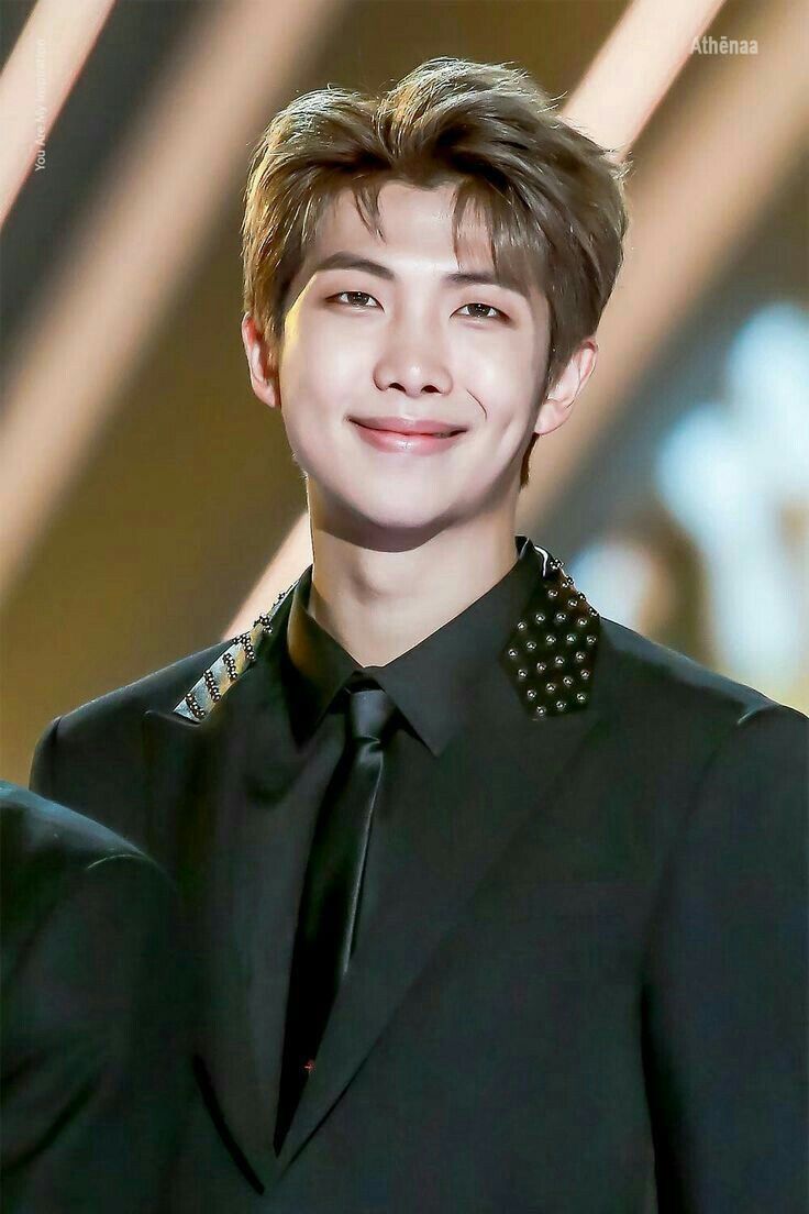 RM BTS Namjoon sorriso, 736x1104 Full HD Verticale, Smartphone