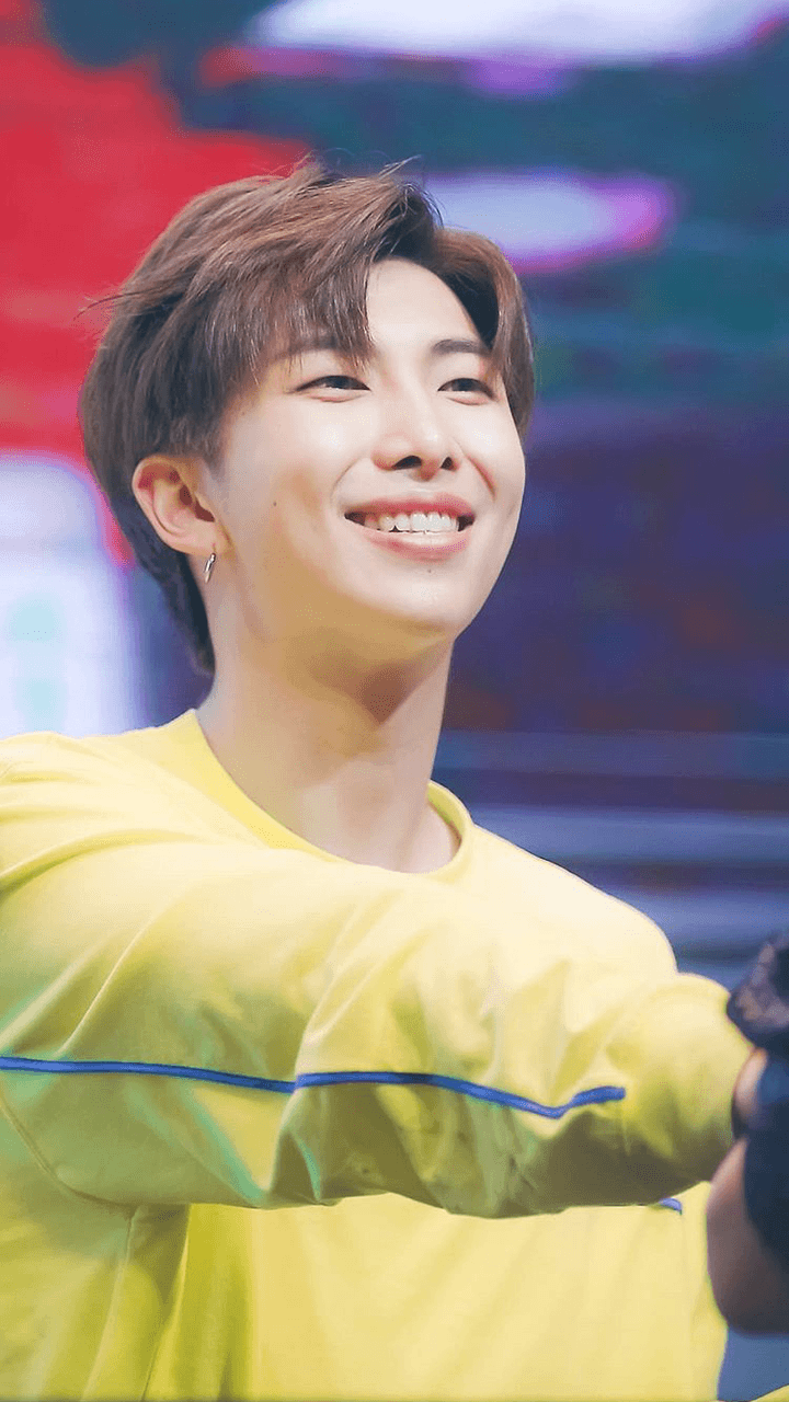 Namjoon RM sorridente, 720x1280 Full HD Verticale, Realme