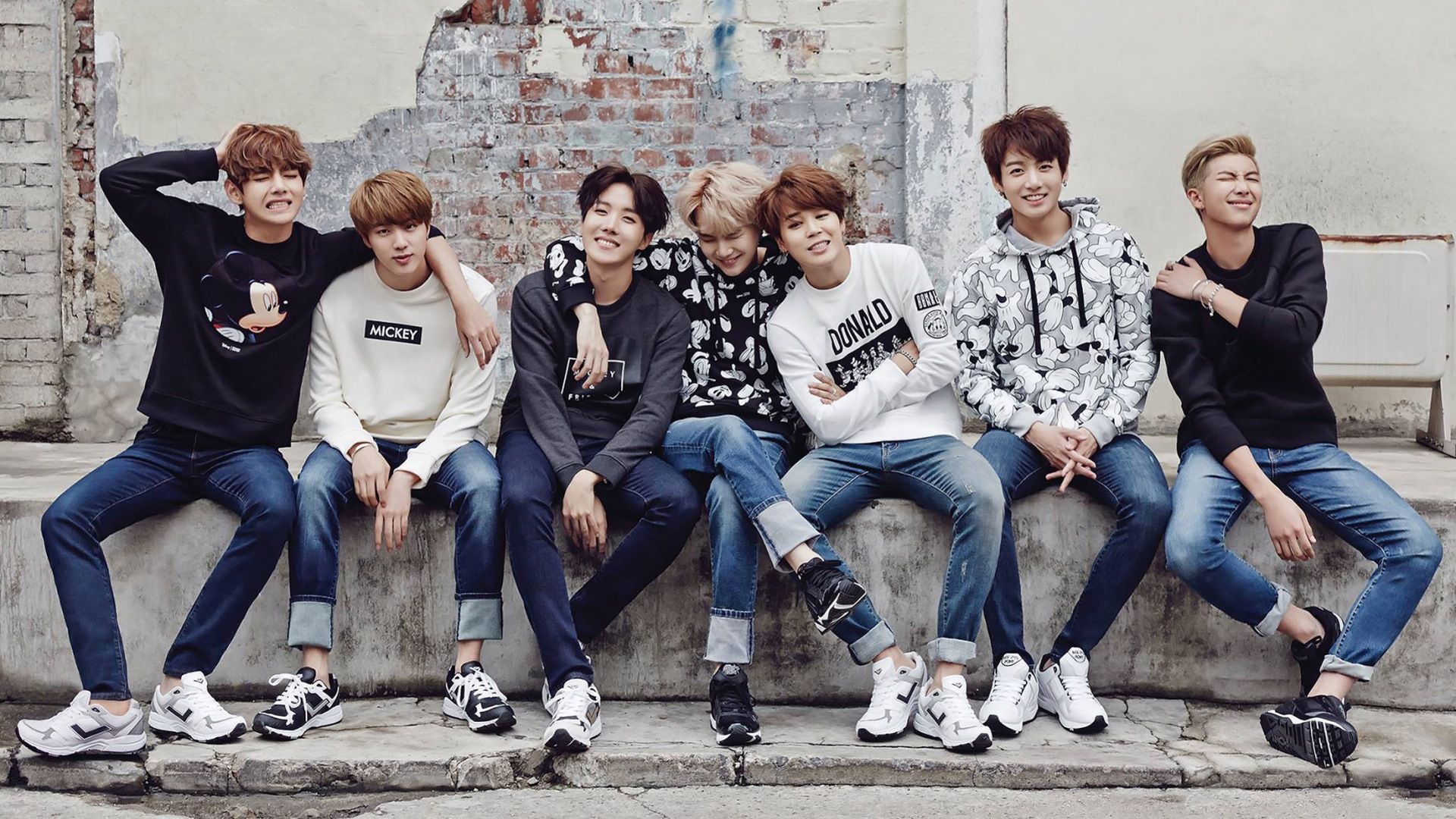 Gruppo BTS seduto insieme, 1920x1080 Full HD, PC Desktop