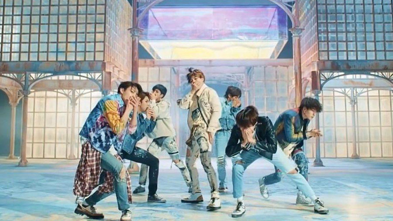 BTS gruppo seduto pavimento, 2560x1440 1440p, Notebook Gaming