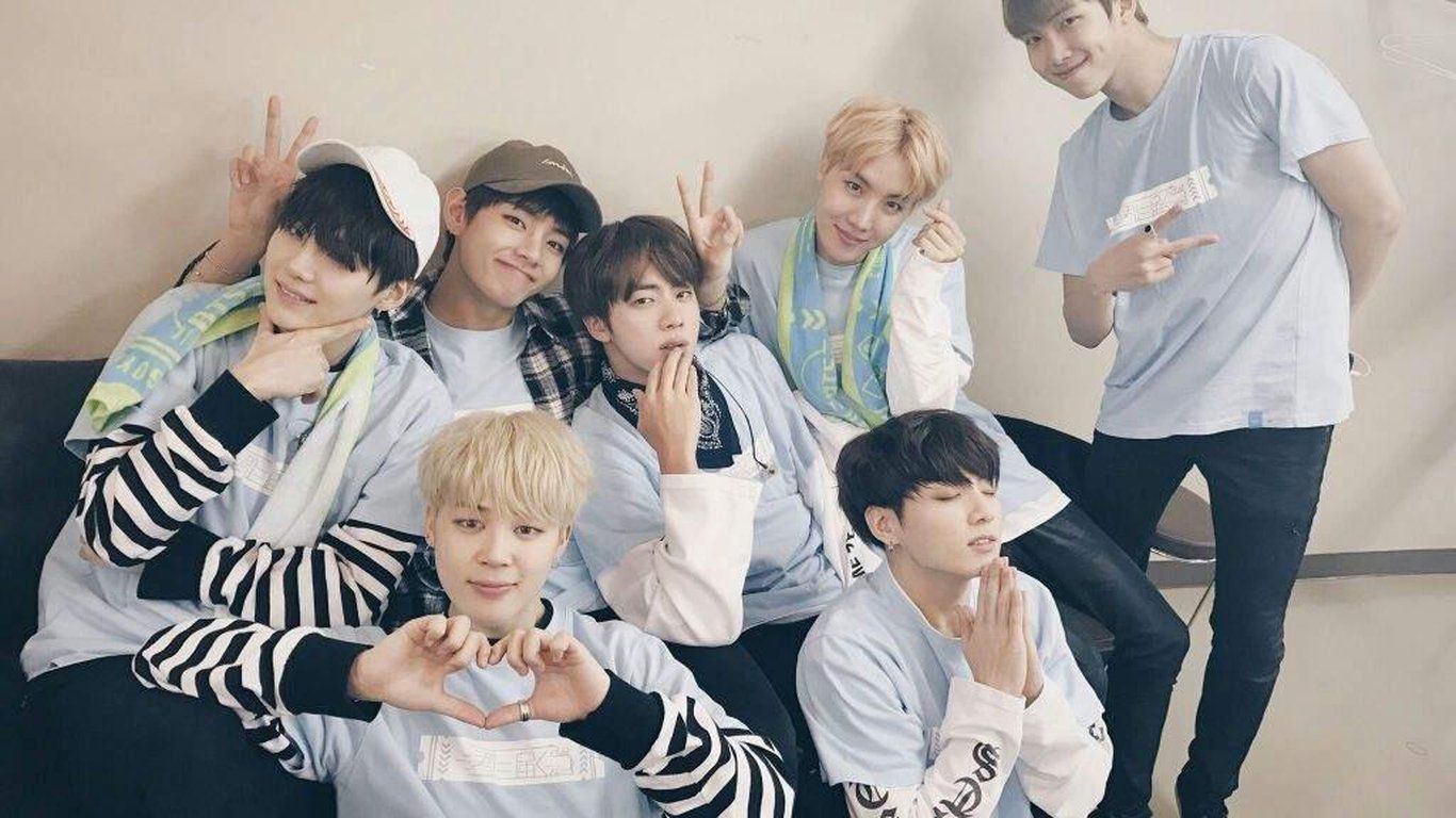 BTS gruppo foto divertente, 1280x708 720p, Ultrabook