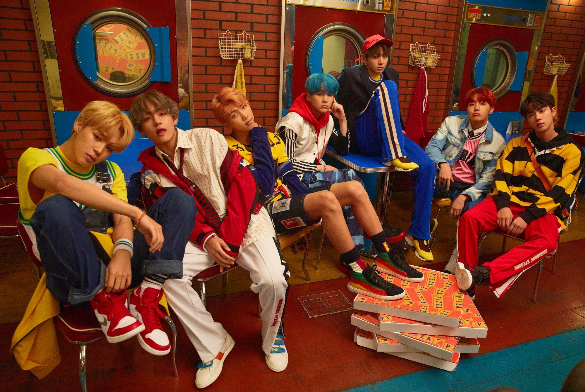 Logo BTS su sfondo blu, 1200x675 HD, Notebook Gaming