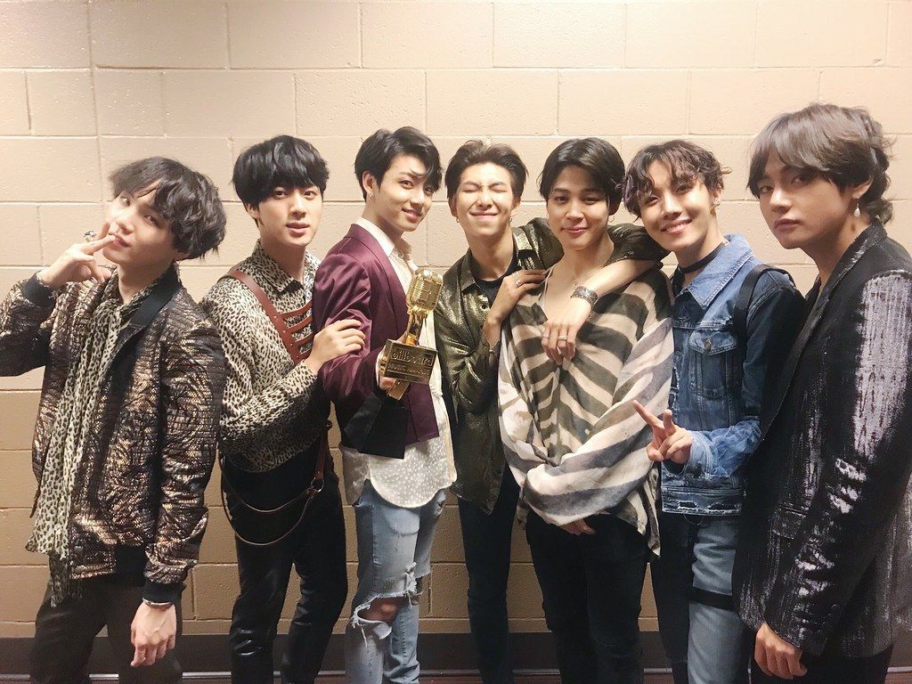 Gruppo BTS con premio, 1024x768 HD, Desktop