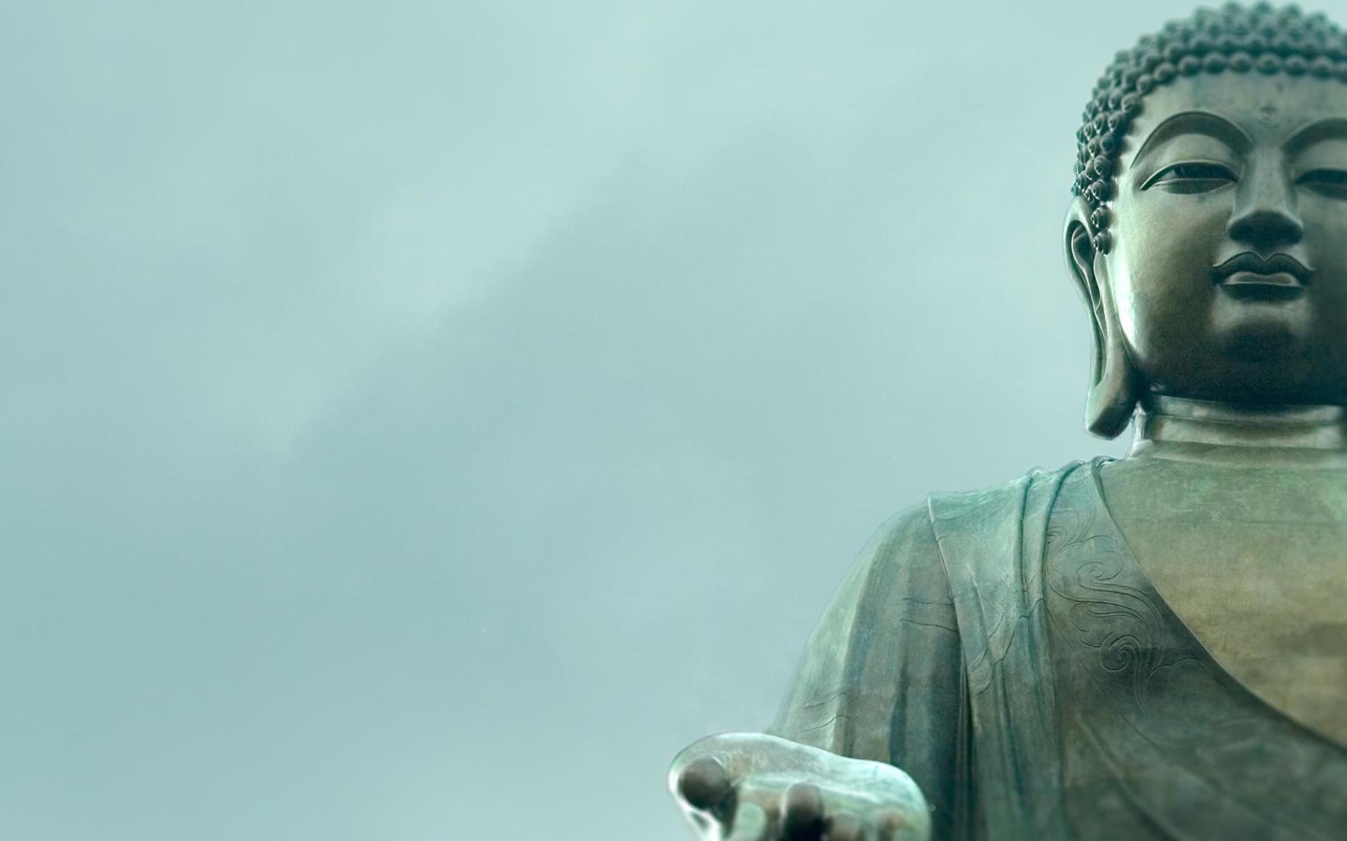 Statua Buddha bronzo cielo nebbioso, 1920x1200 Full HD+ WUXGA, Desktop