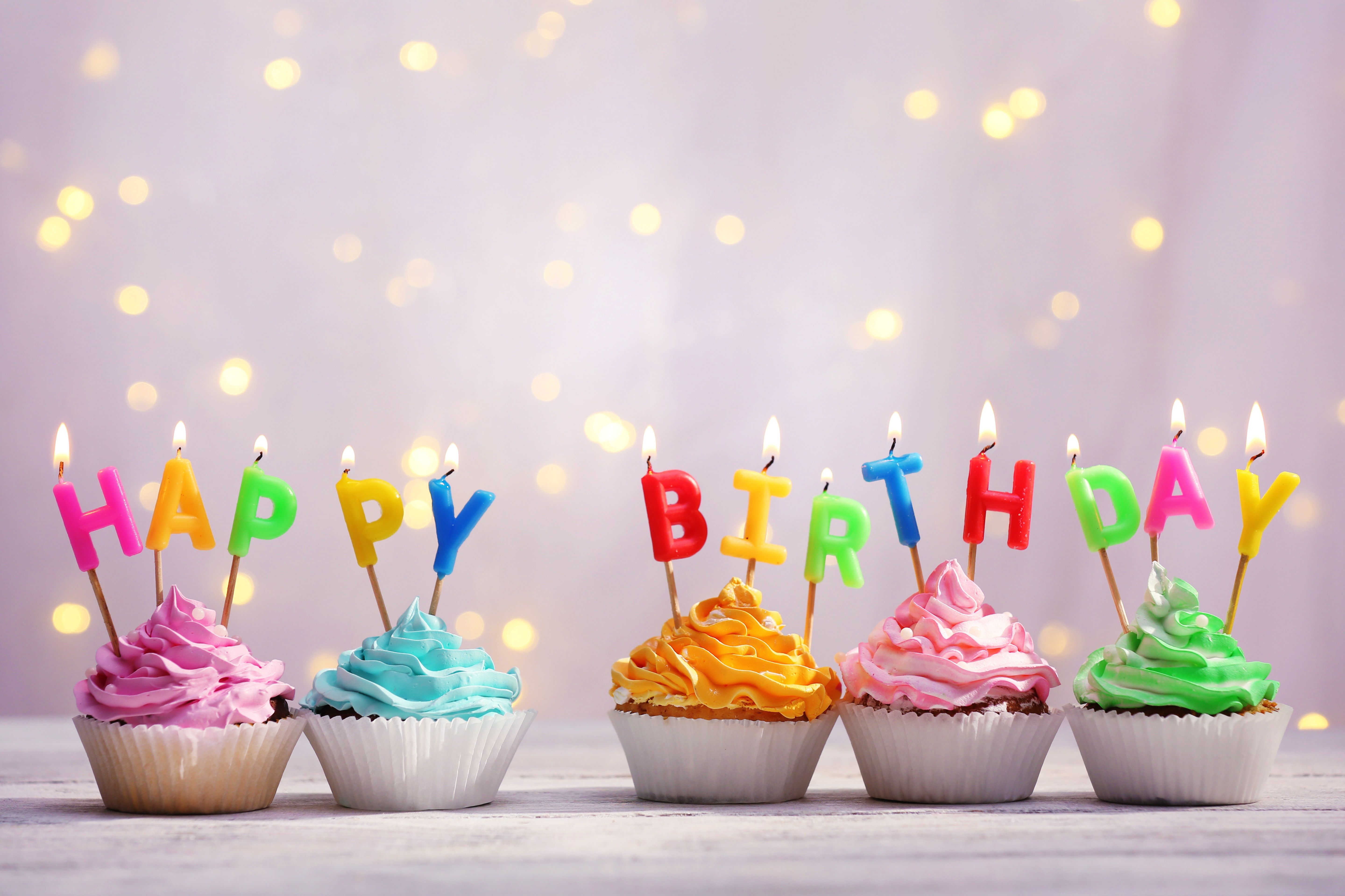 Cupcakes con candeline Happy Birthday, 5760x3840 UHD, Monitor Gaming
