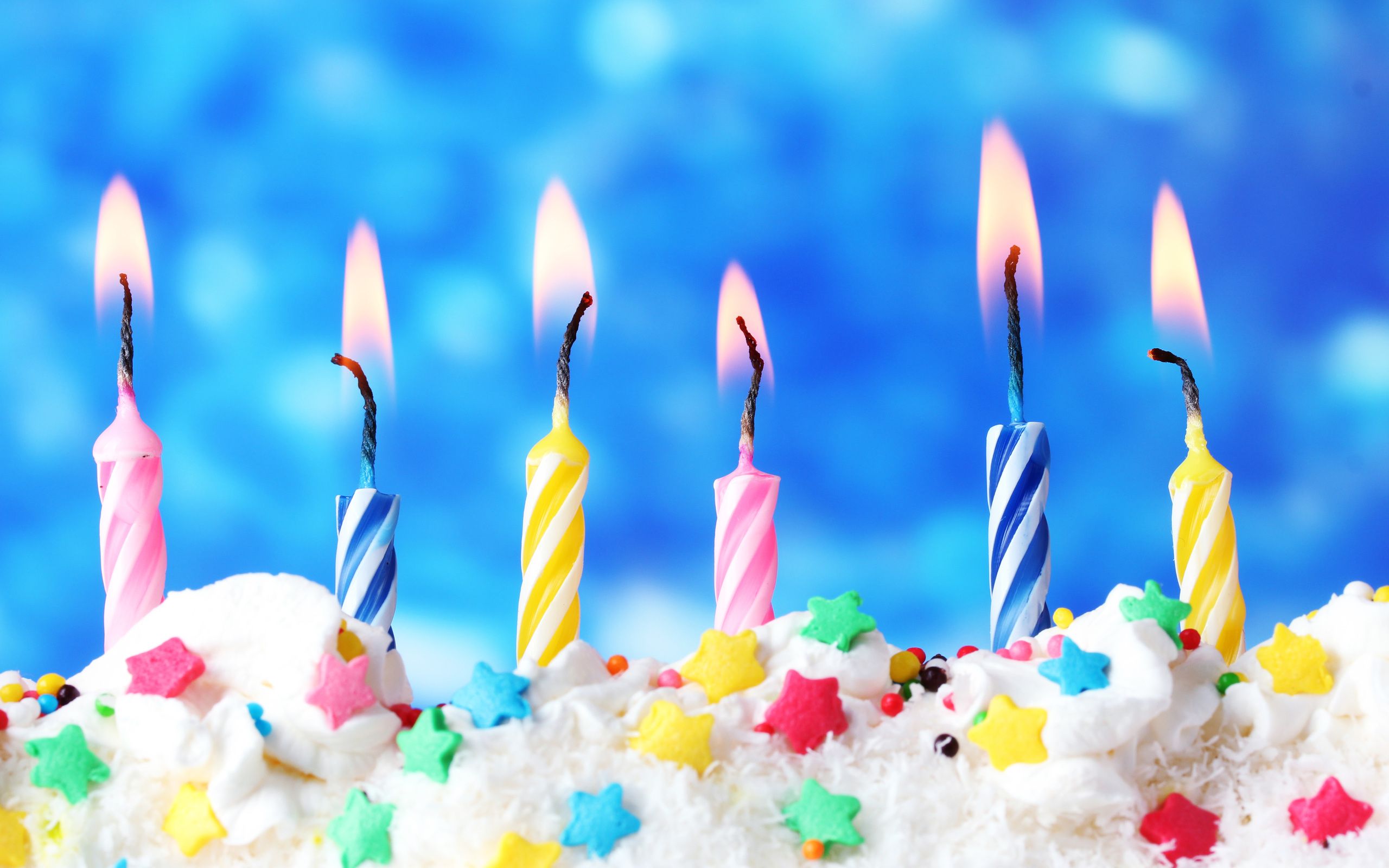 Candeline colorate torta compleanno, 2560x1600 2K+, PC Desktop