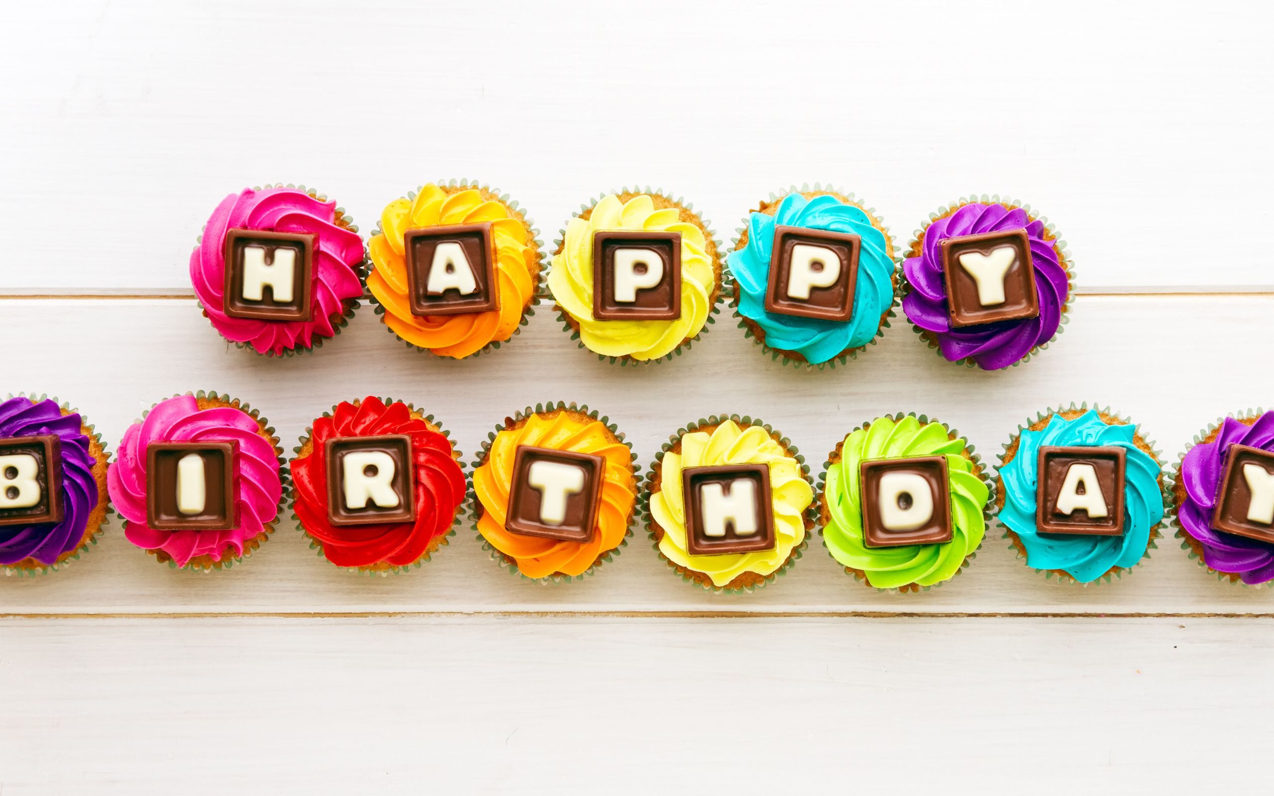Cupcake colorati Happy Birthday, 2560x1600 WQXGA, Desktop