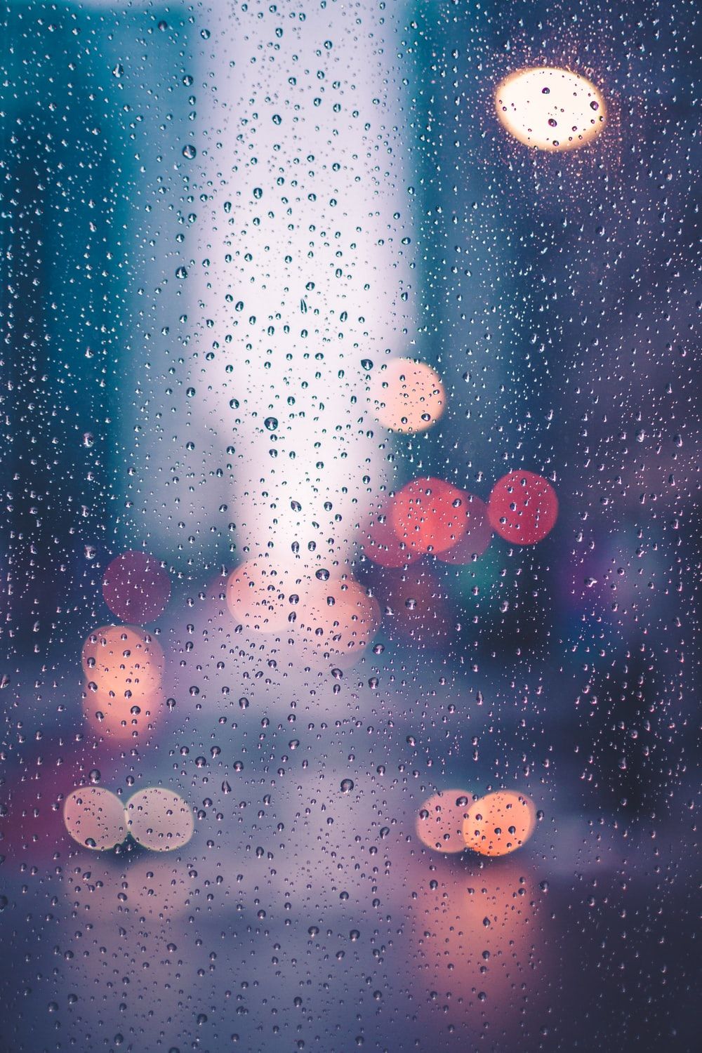 Gocce di pioggia su vetro, 1000x1500 Full HD Verticale, Smartphone