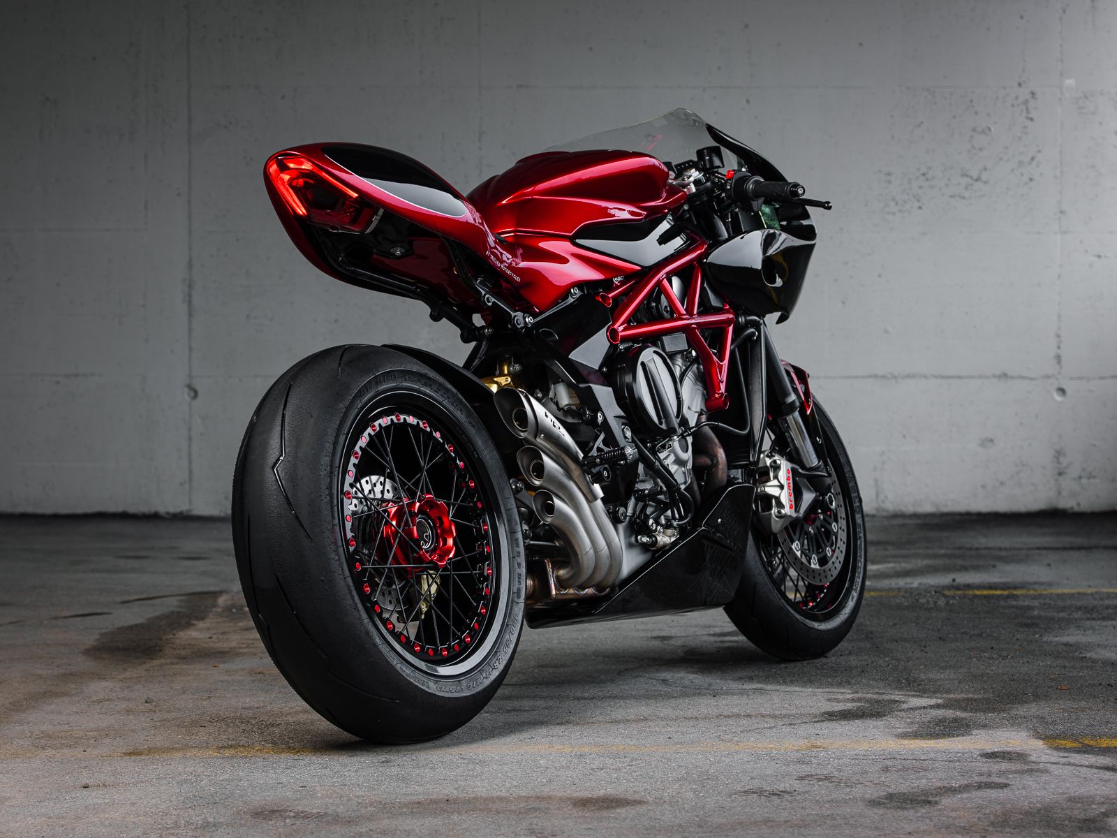 MV Agusta rossa custom, 1600x1200 HD, ROG Asus Laptop