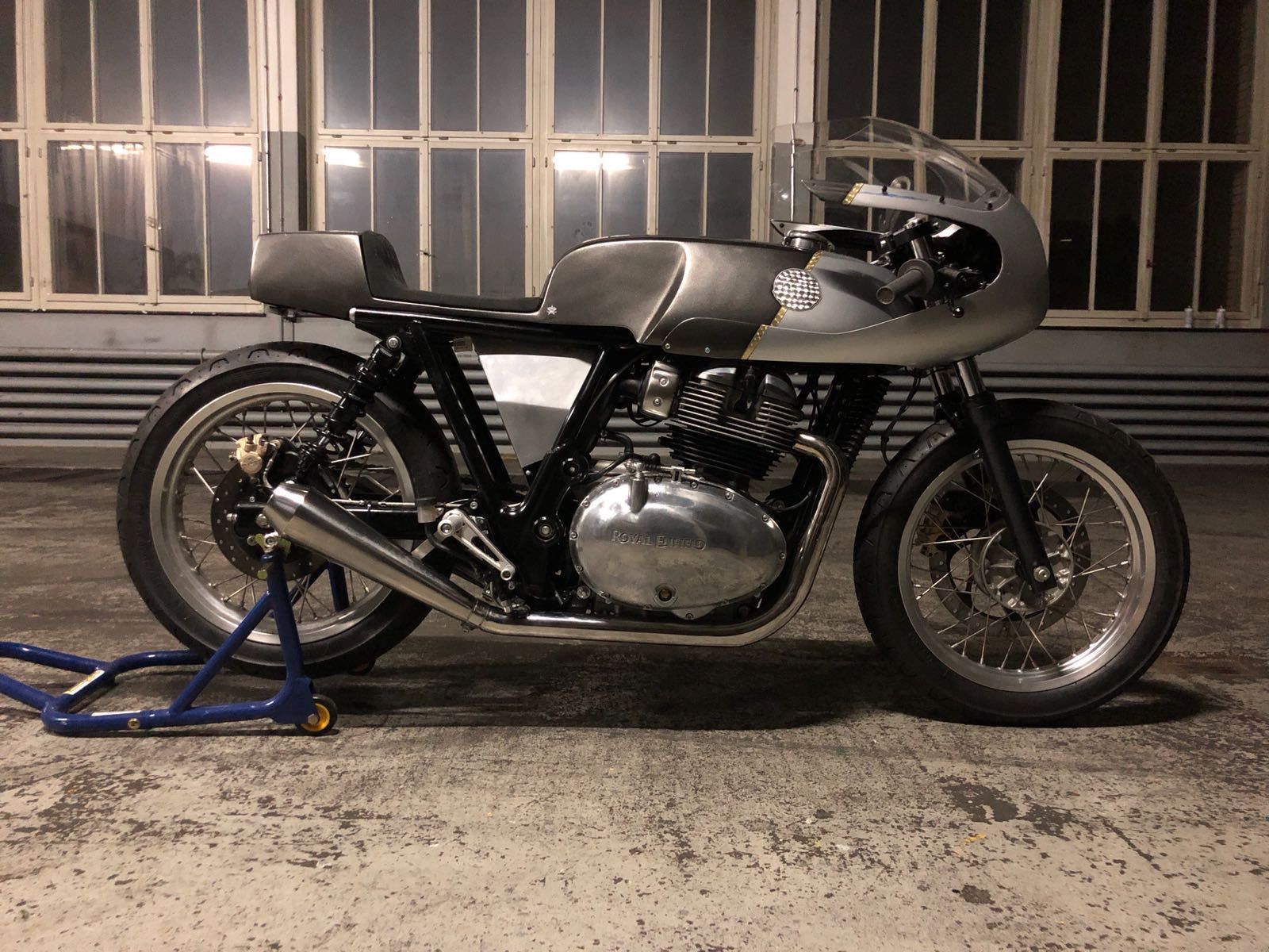 Pin up bikini moto garage, 1280x800 720p, PC