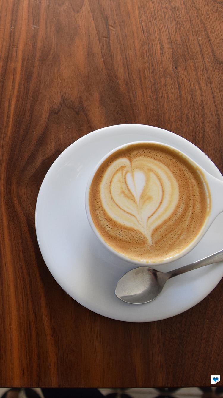 Tazza caffè latte art cuore, 750x1334 Full HD Verticale, Smartphone